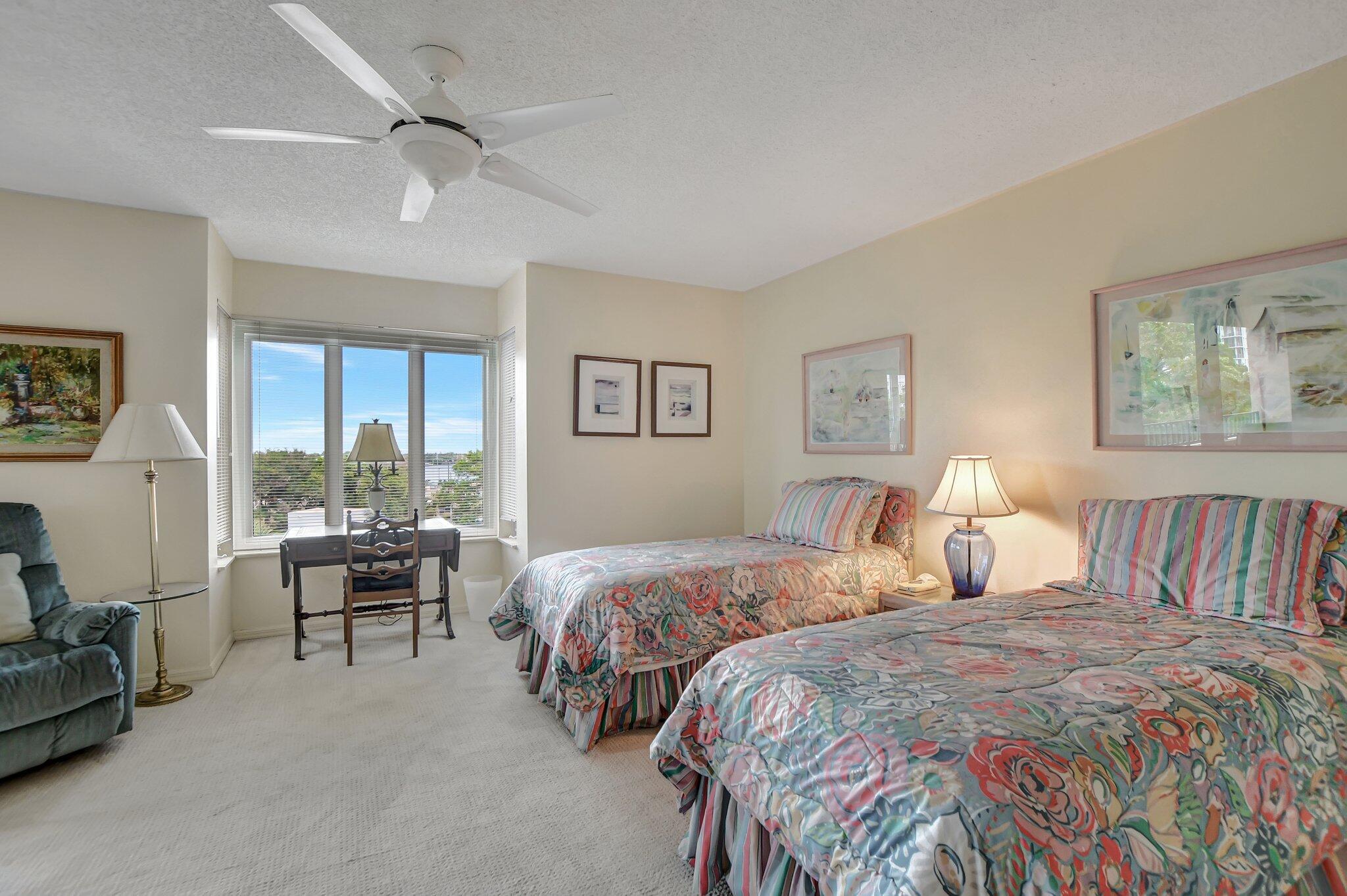 100 SE 5th Ph 4 Avenue 504