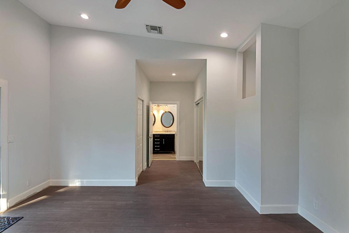 959 SW 18th Street E