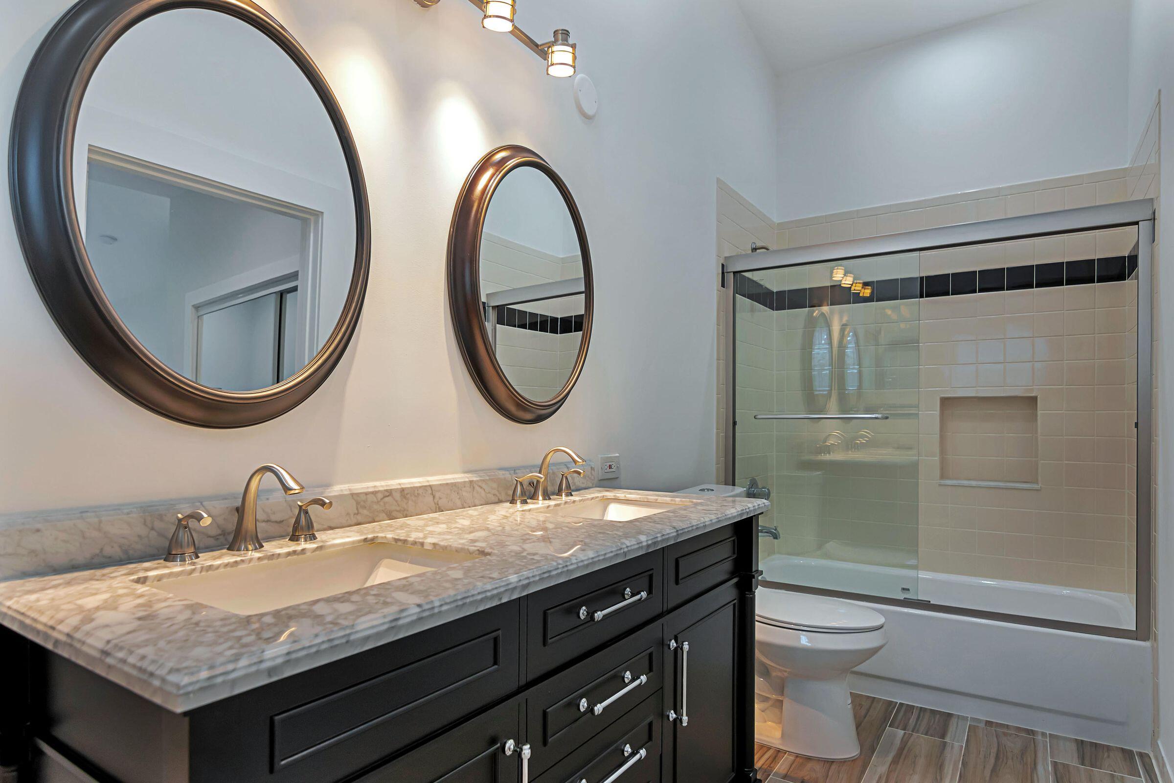 959 SW 18th Street E