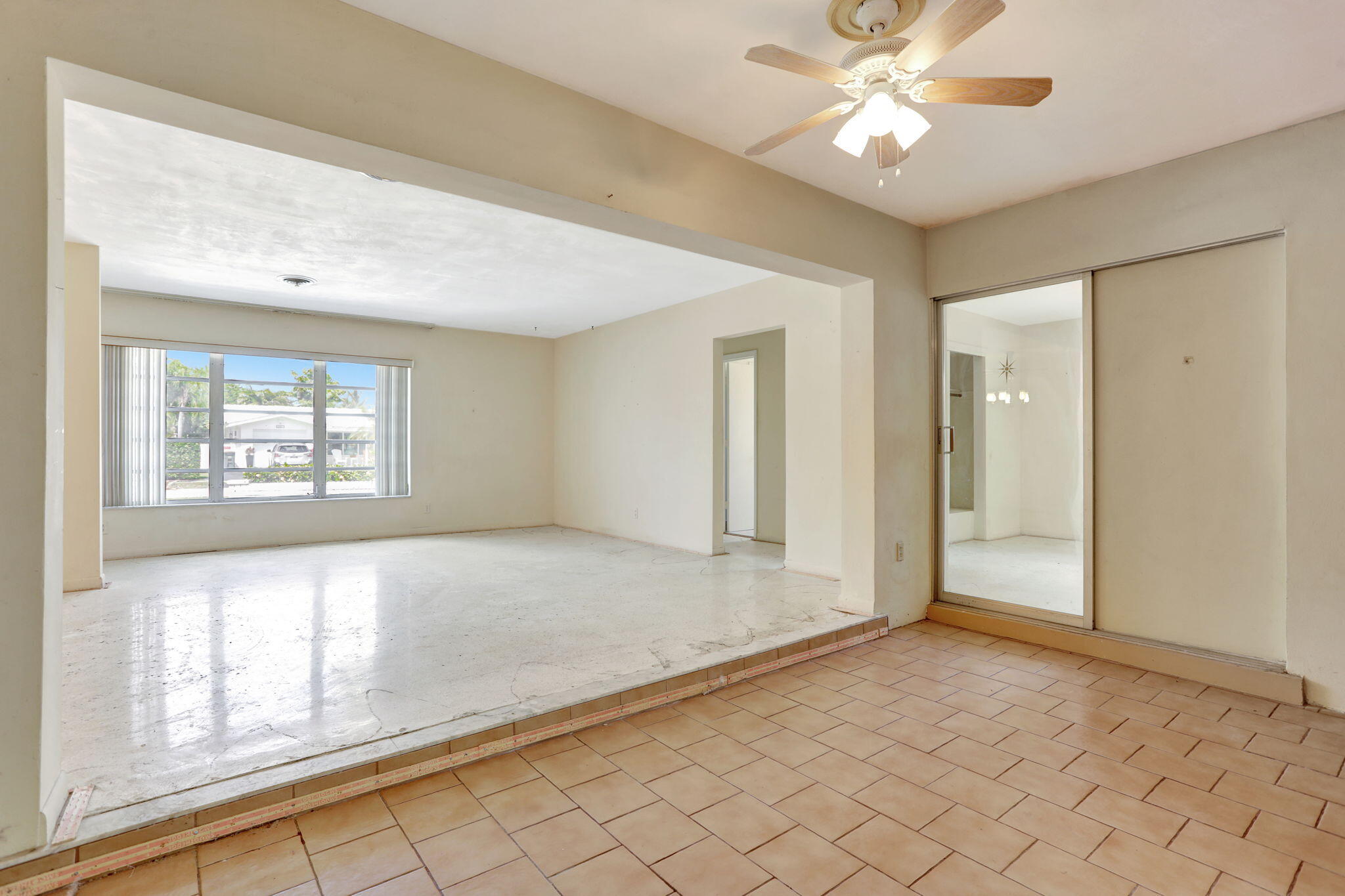 2210 NE 40th Court