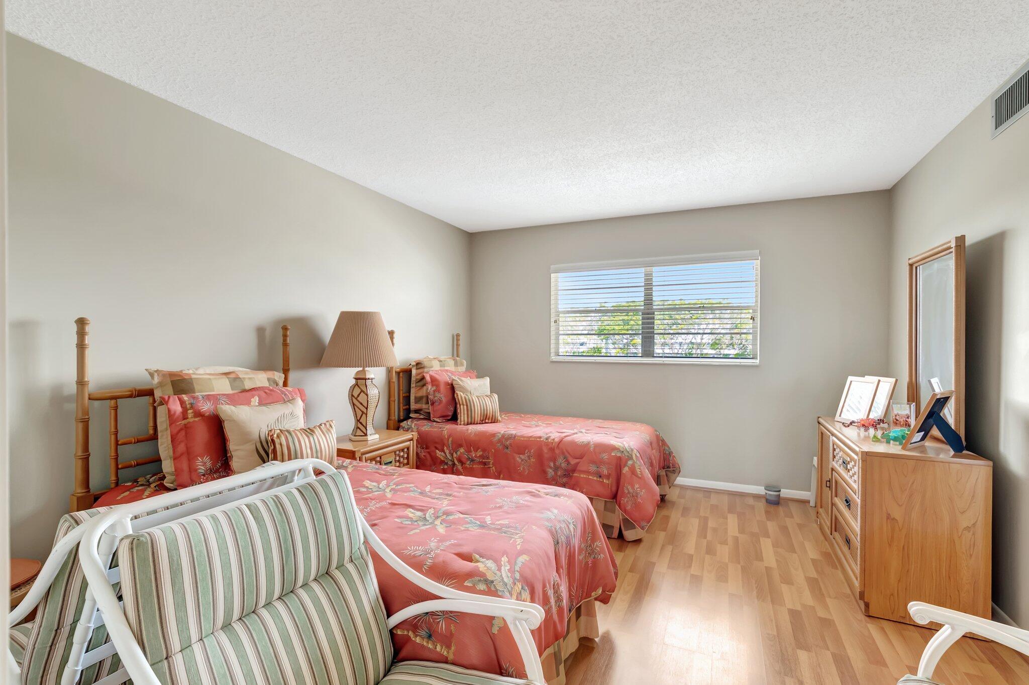 6400 NW 2nd Avenue 518