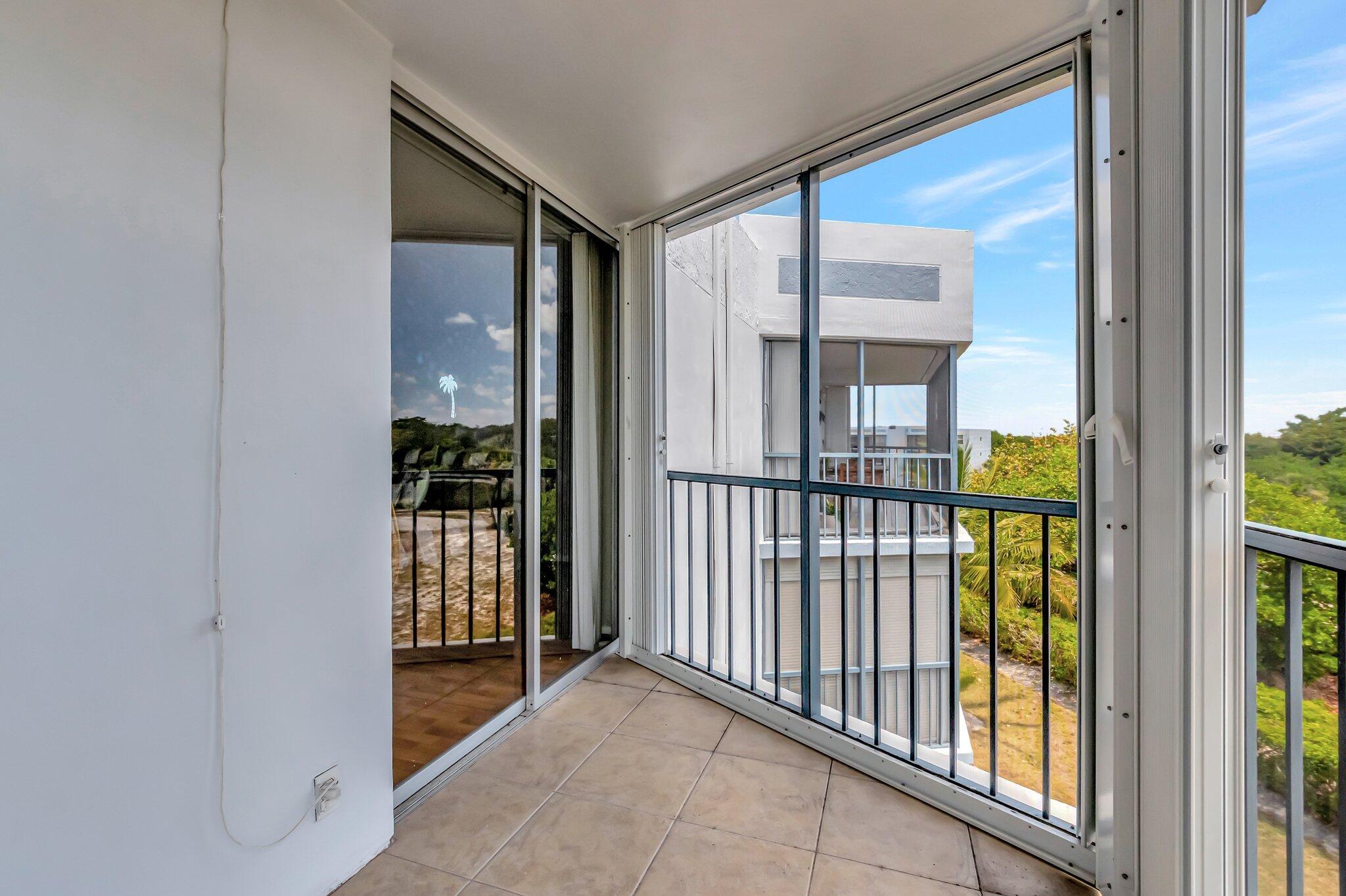 6400 NW 2nd Avenue 518