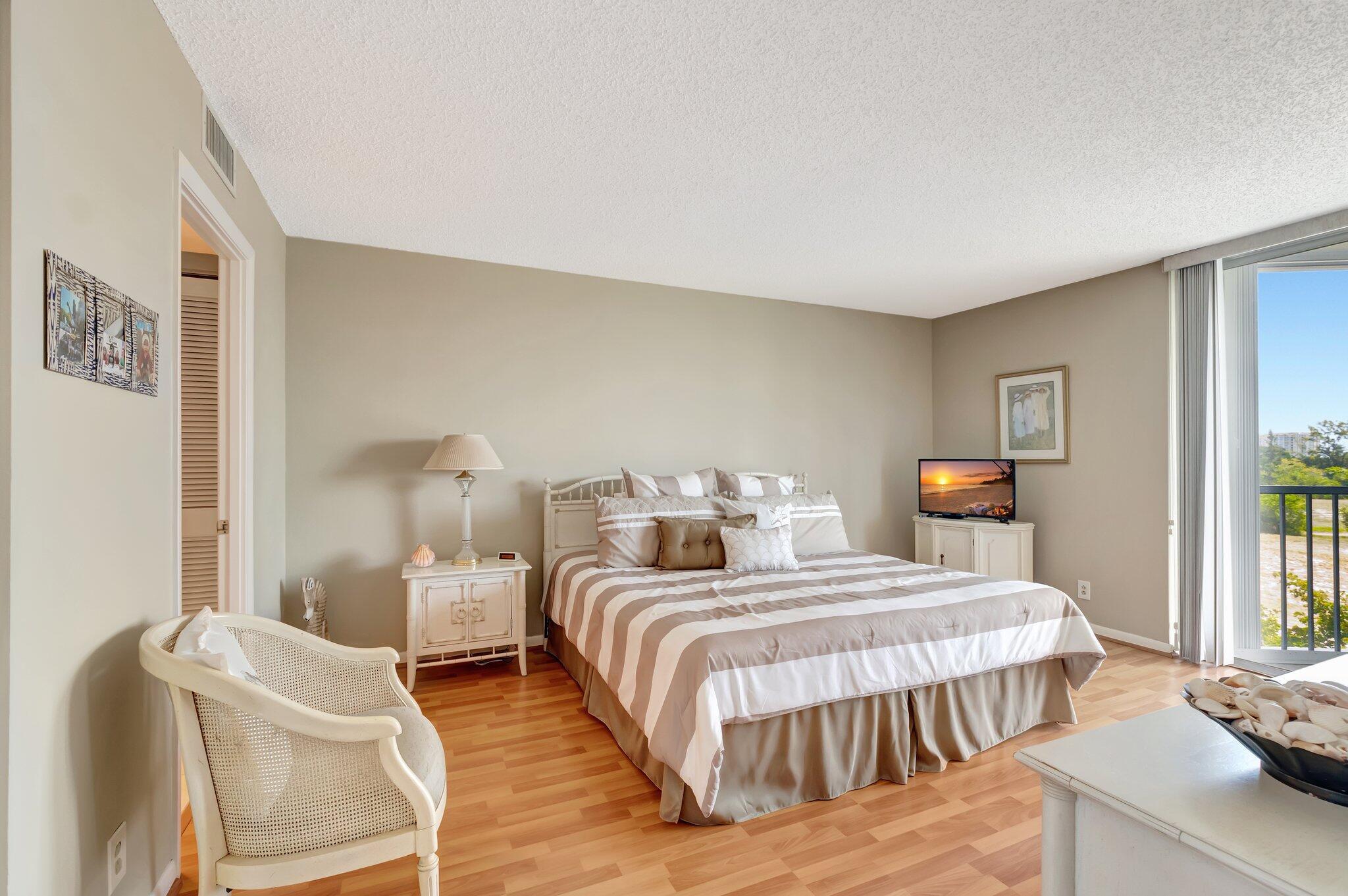 6400 NW 2nd Avenue 518