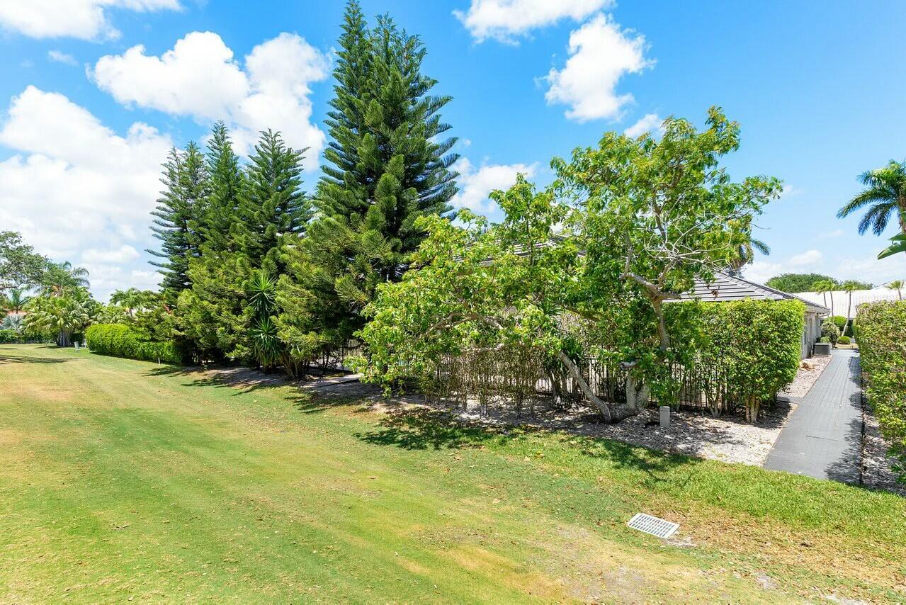 4800 Bocaire Boulevard