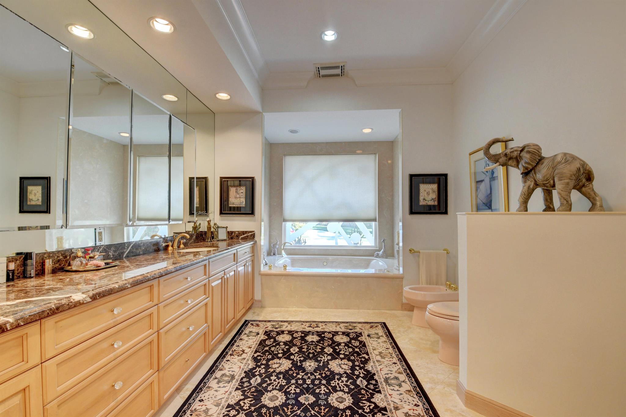 4800 Bocaire Boulevard