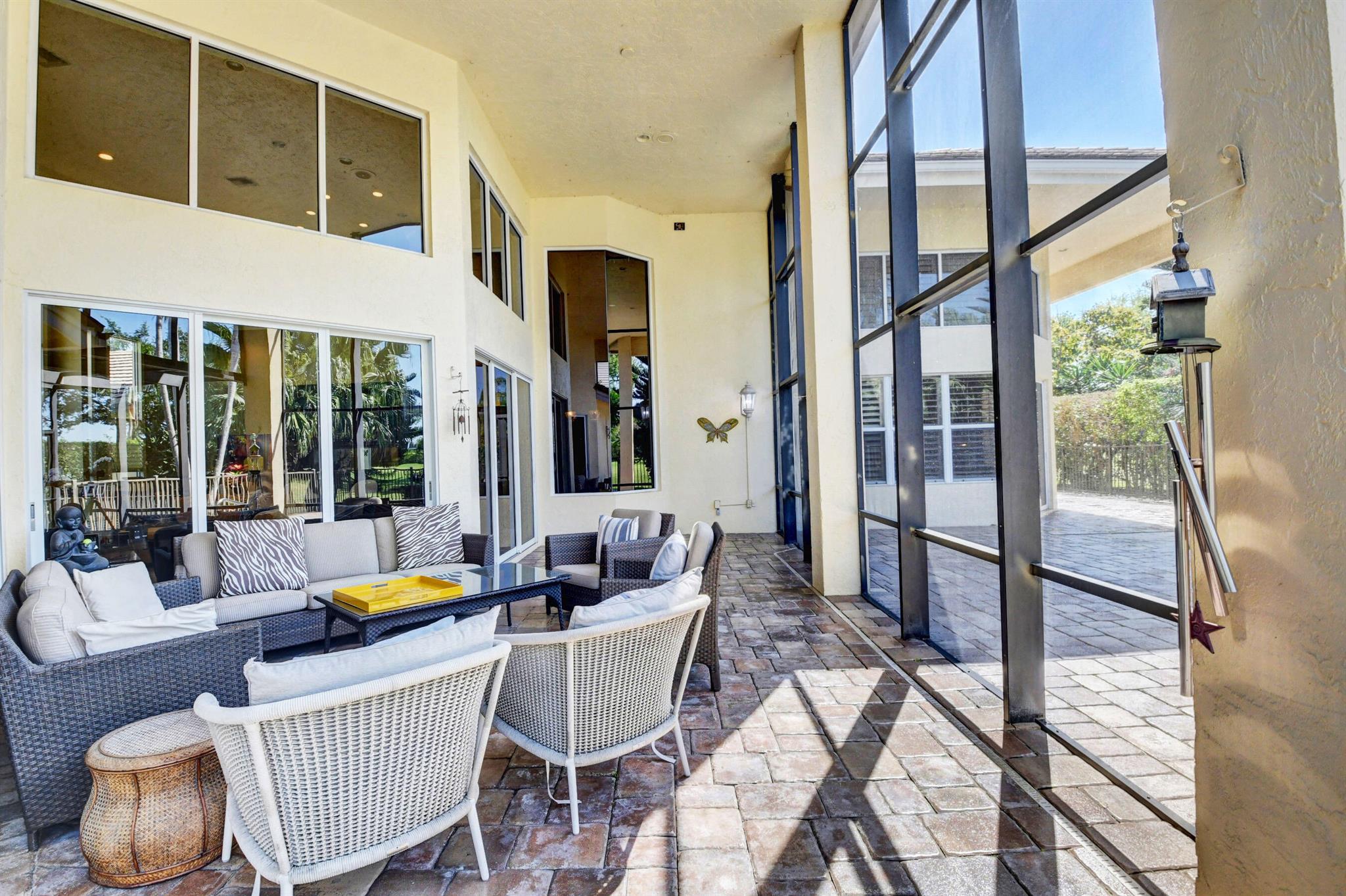 4800 Bocaire Boulevard