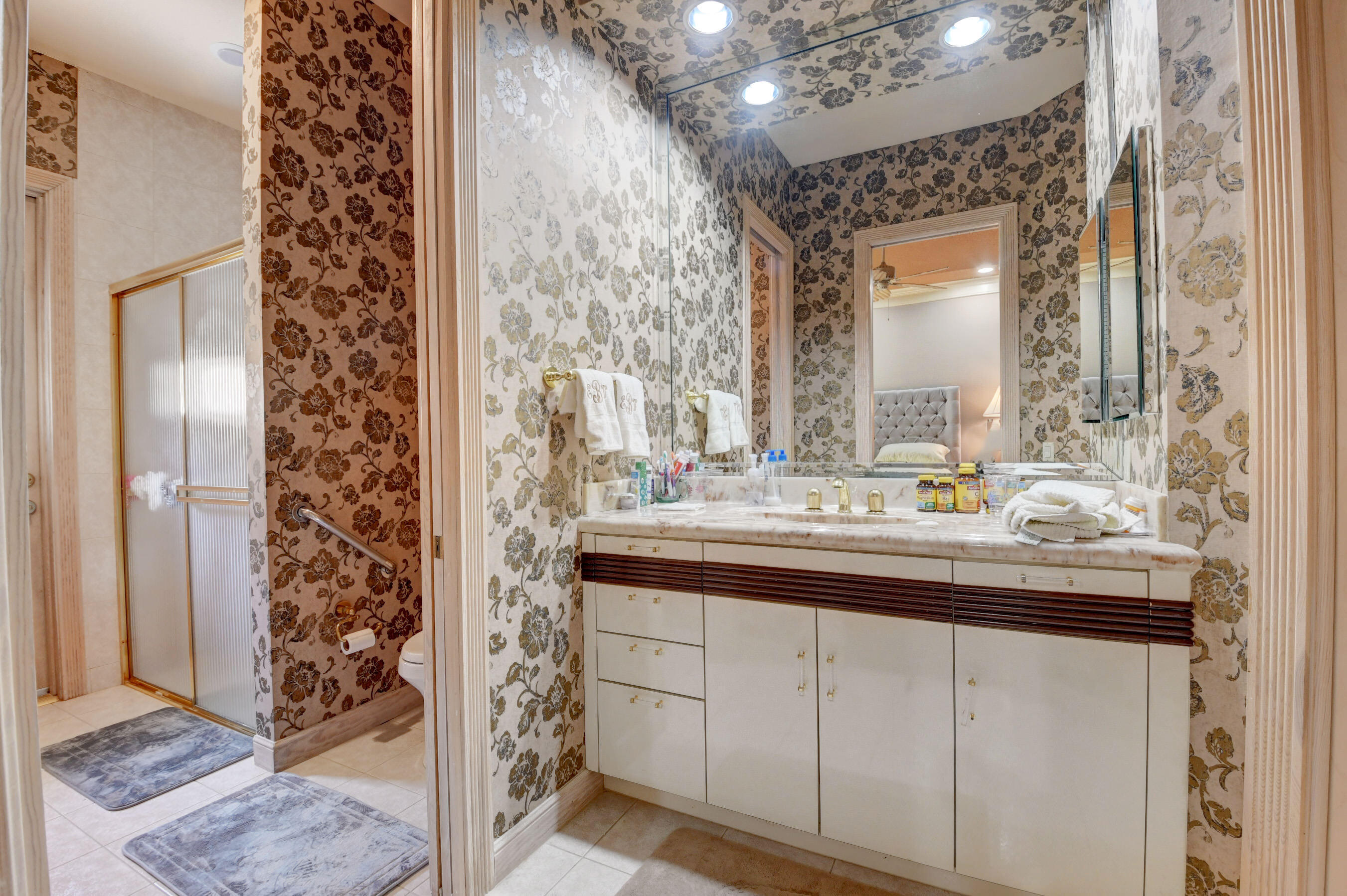 4800 Bocaire Boulevard