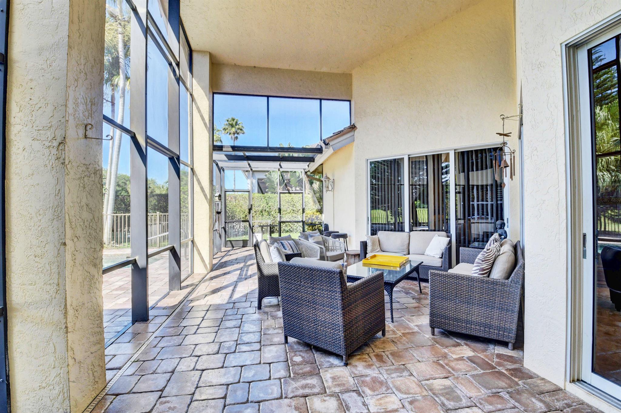 4800 Bocaire Boulevard