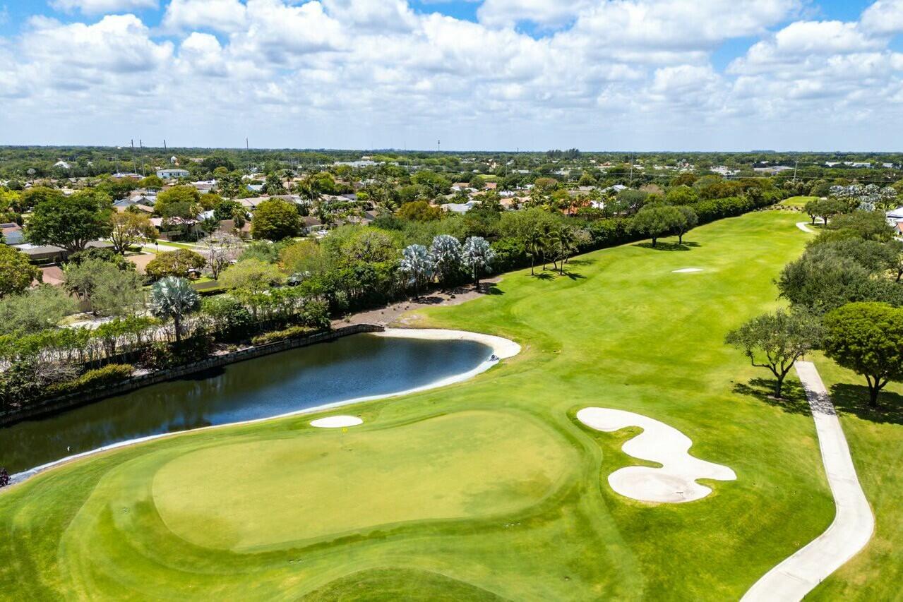 4800 Bocaire Boulevard