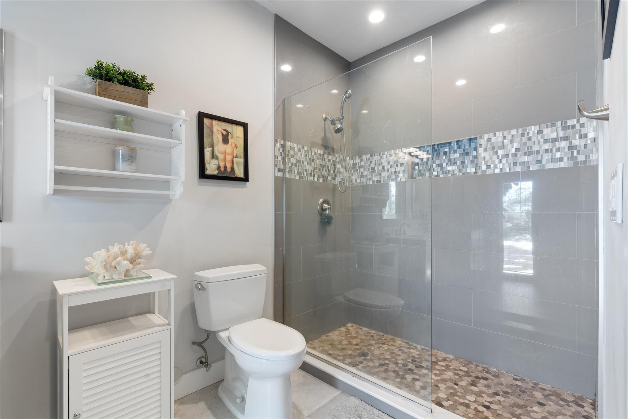 2311 NE Ne 47 St Street