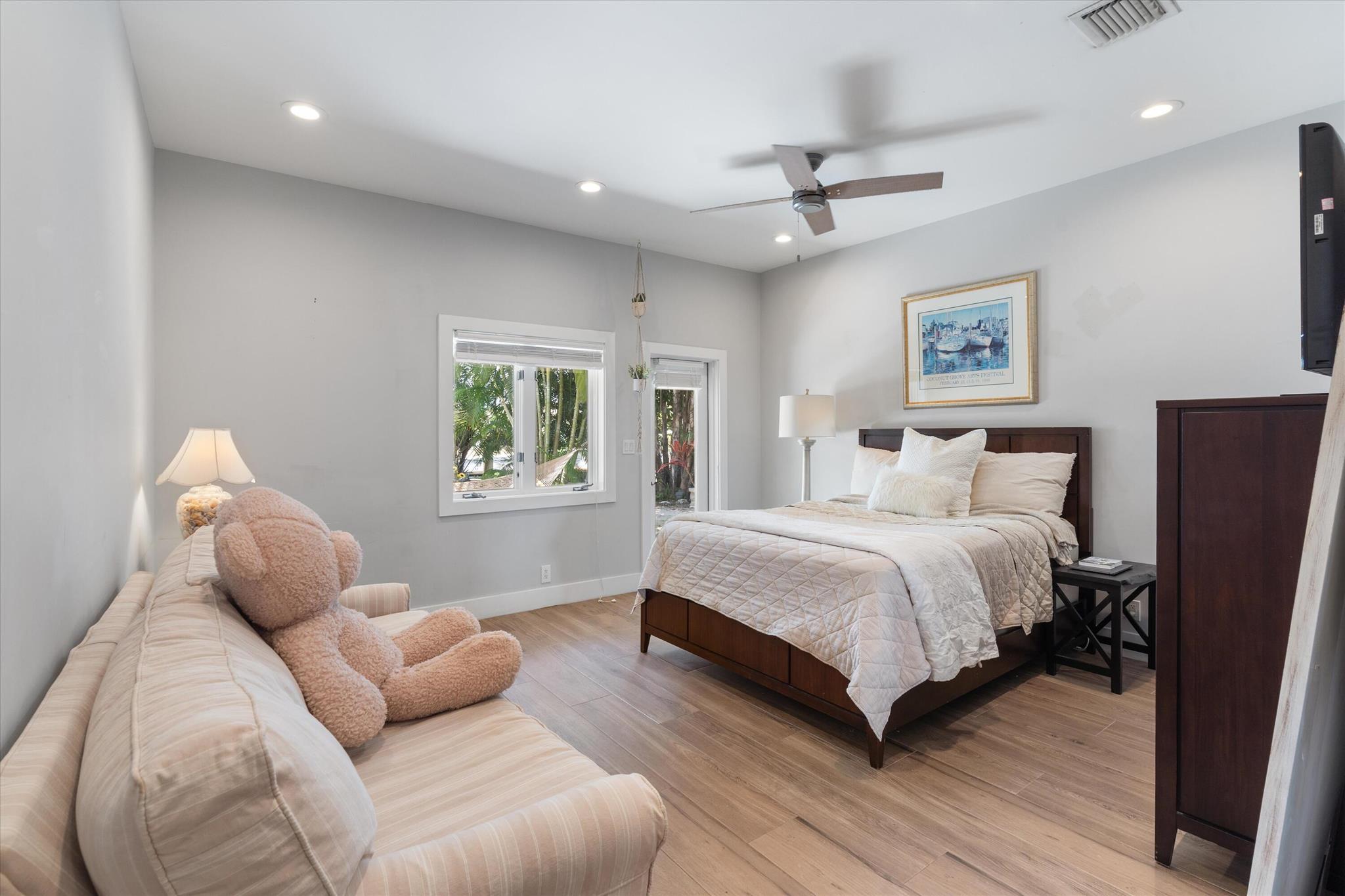 2311 NE Ne 47 St Street