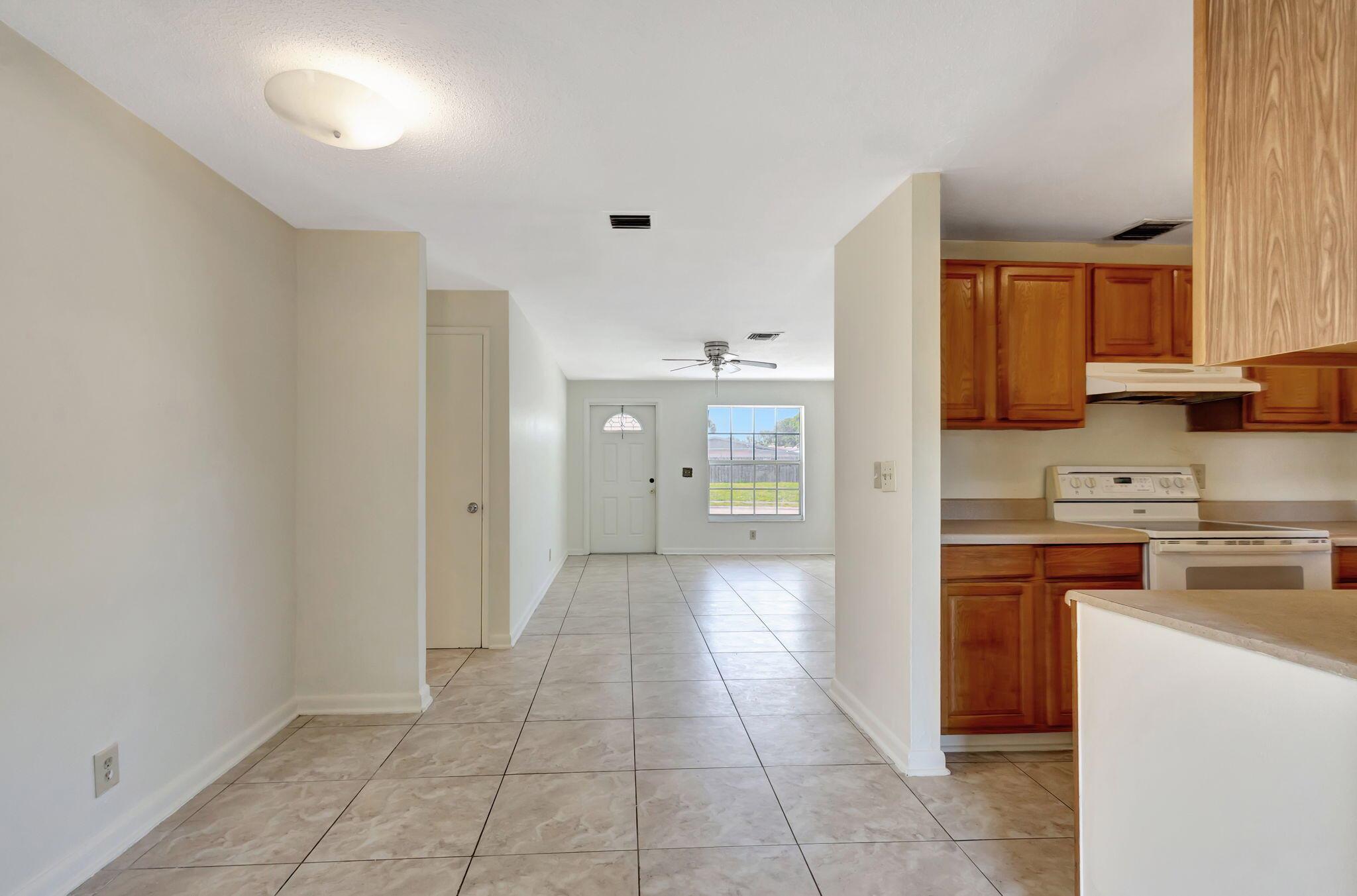 1500 W 13th Street W