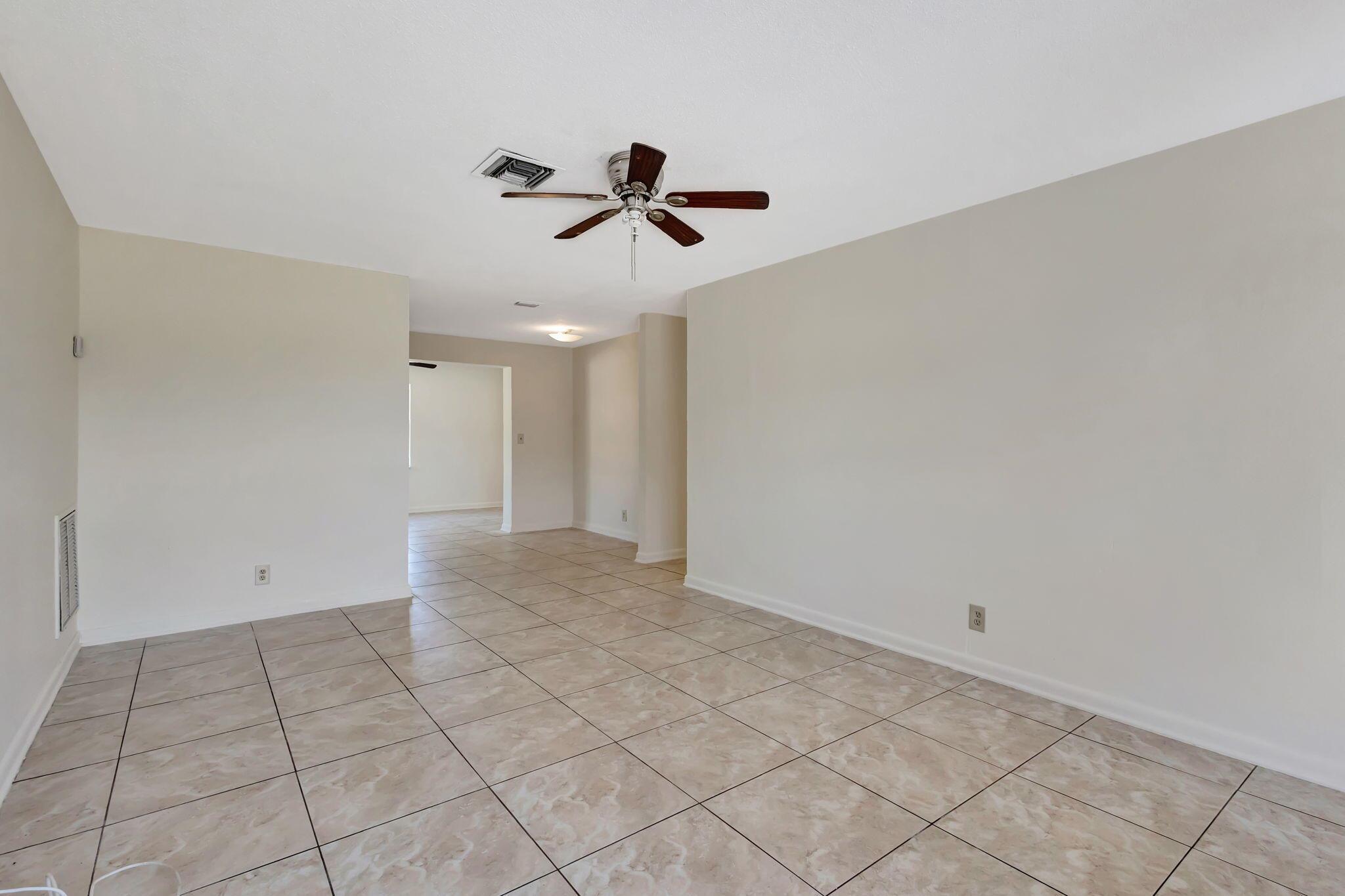1500 W 13th Street W