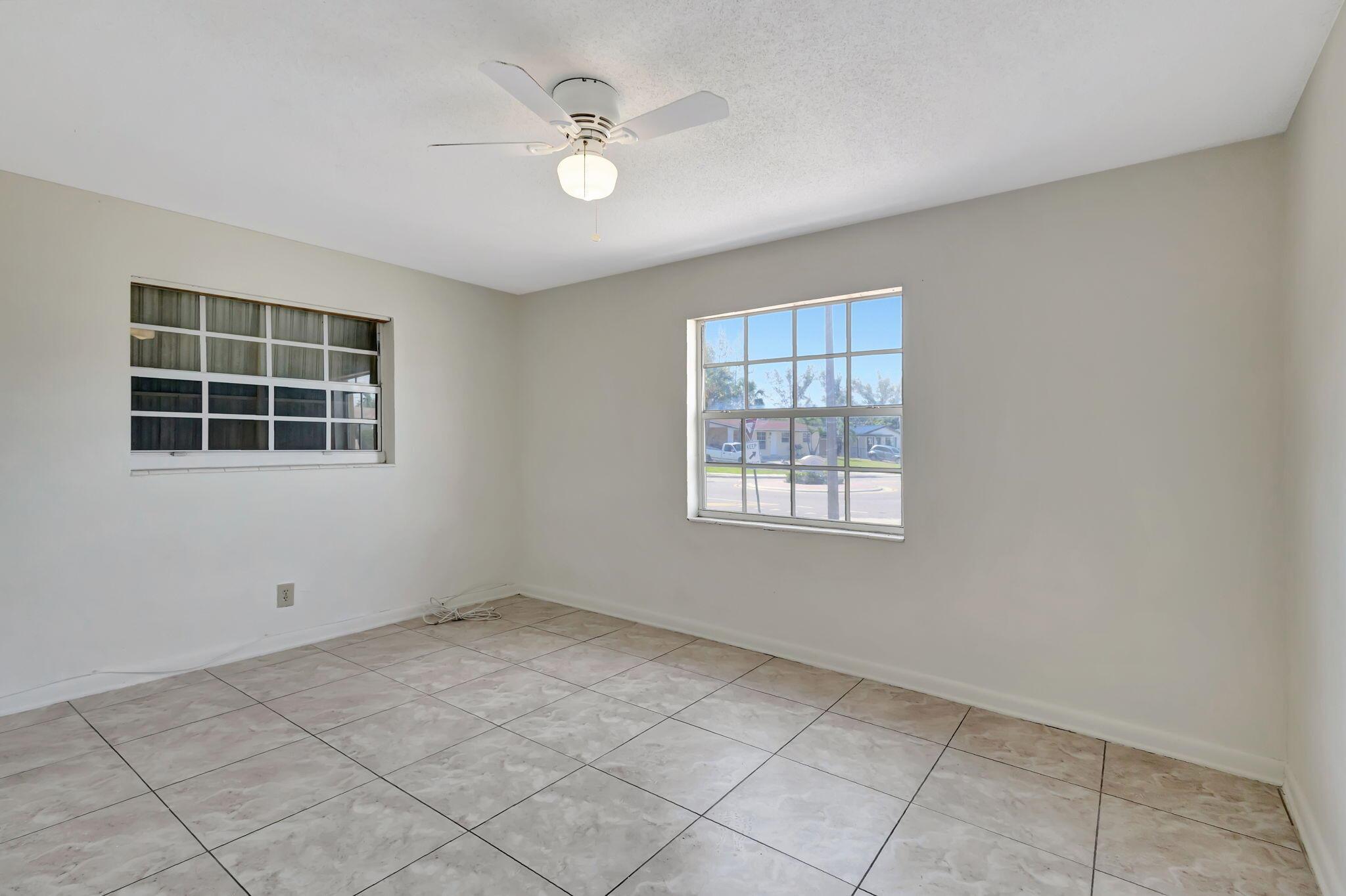 1500 W 13th Street W