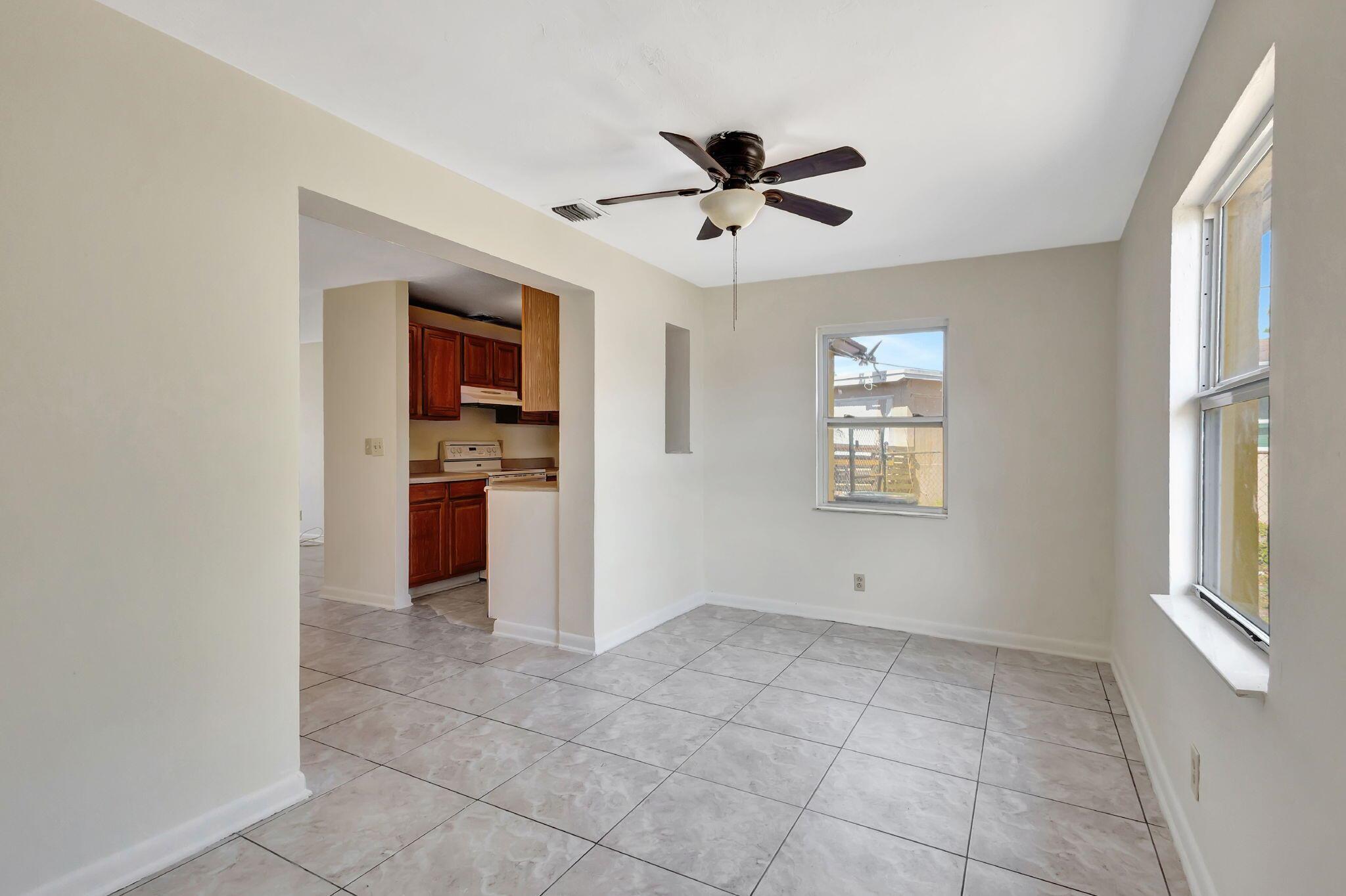 1500 W 13th Street W