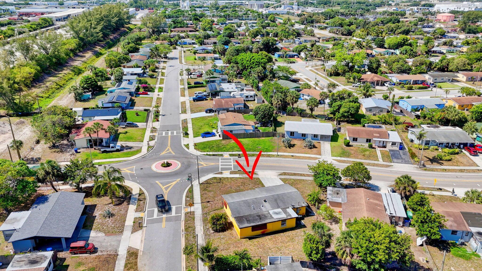 1500 W 13th Street W