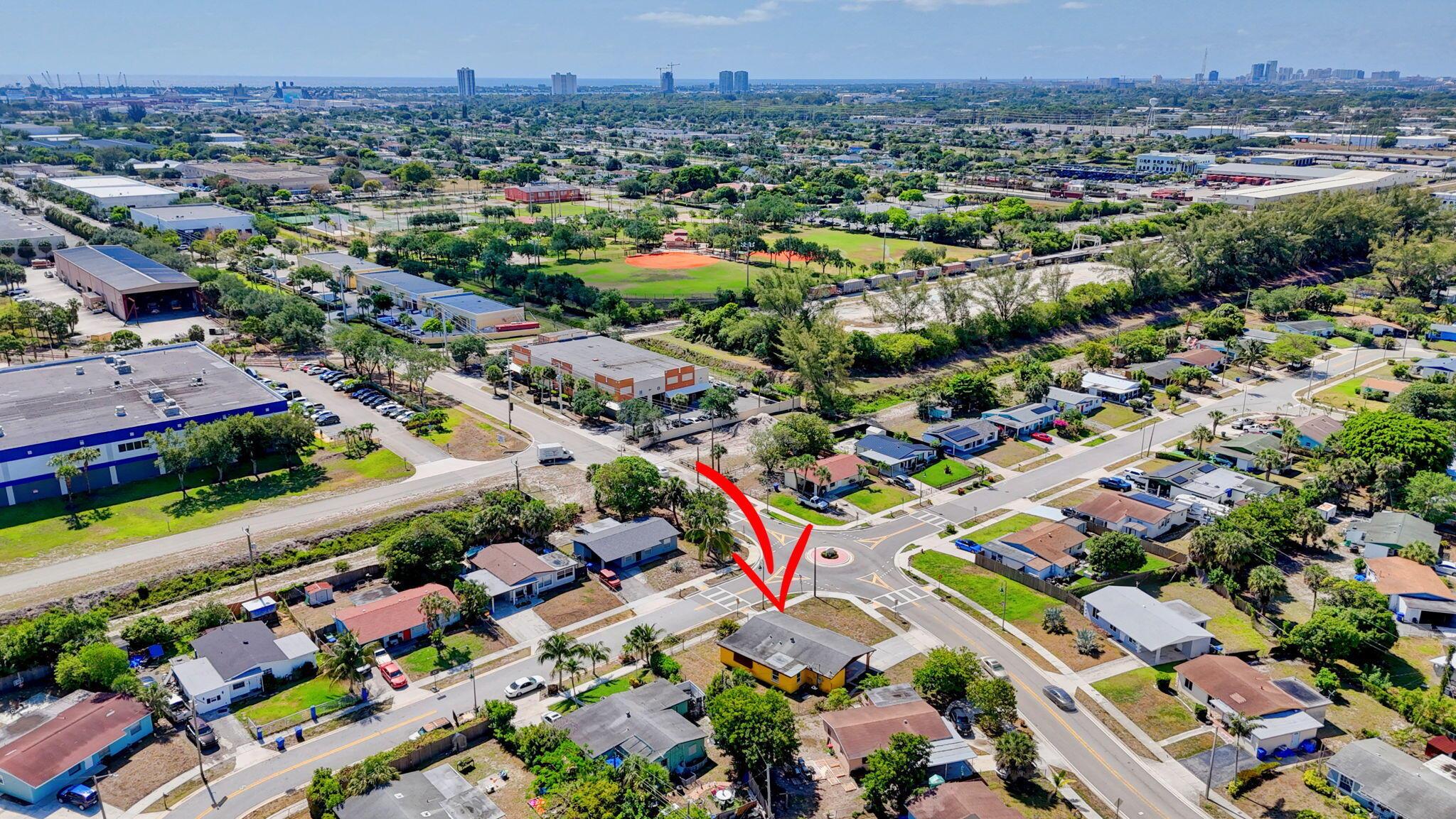 1500 W 13th Street W