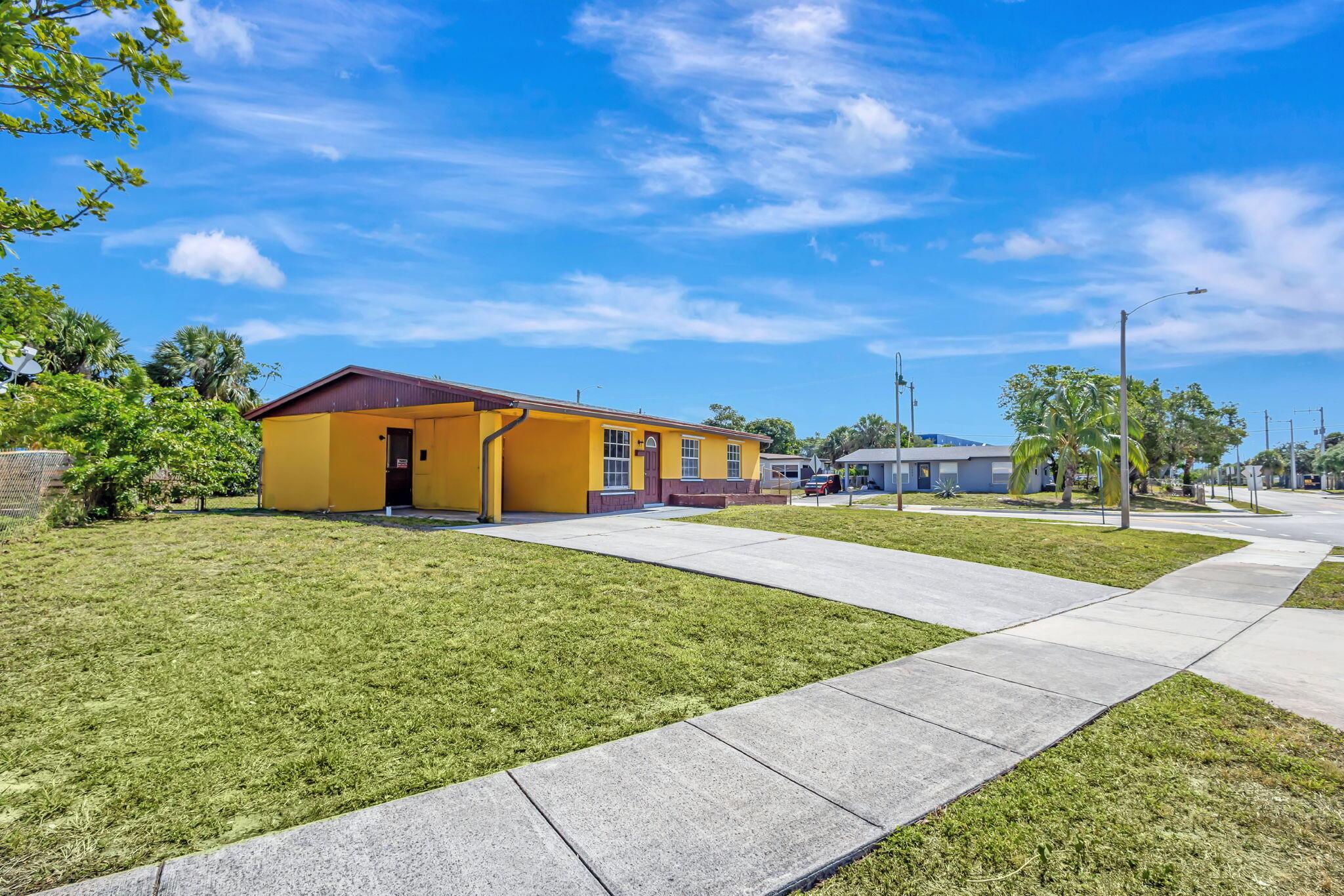 1500 W 13th Street W