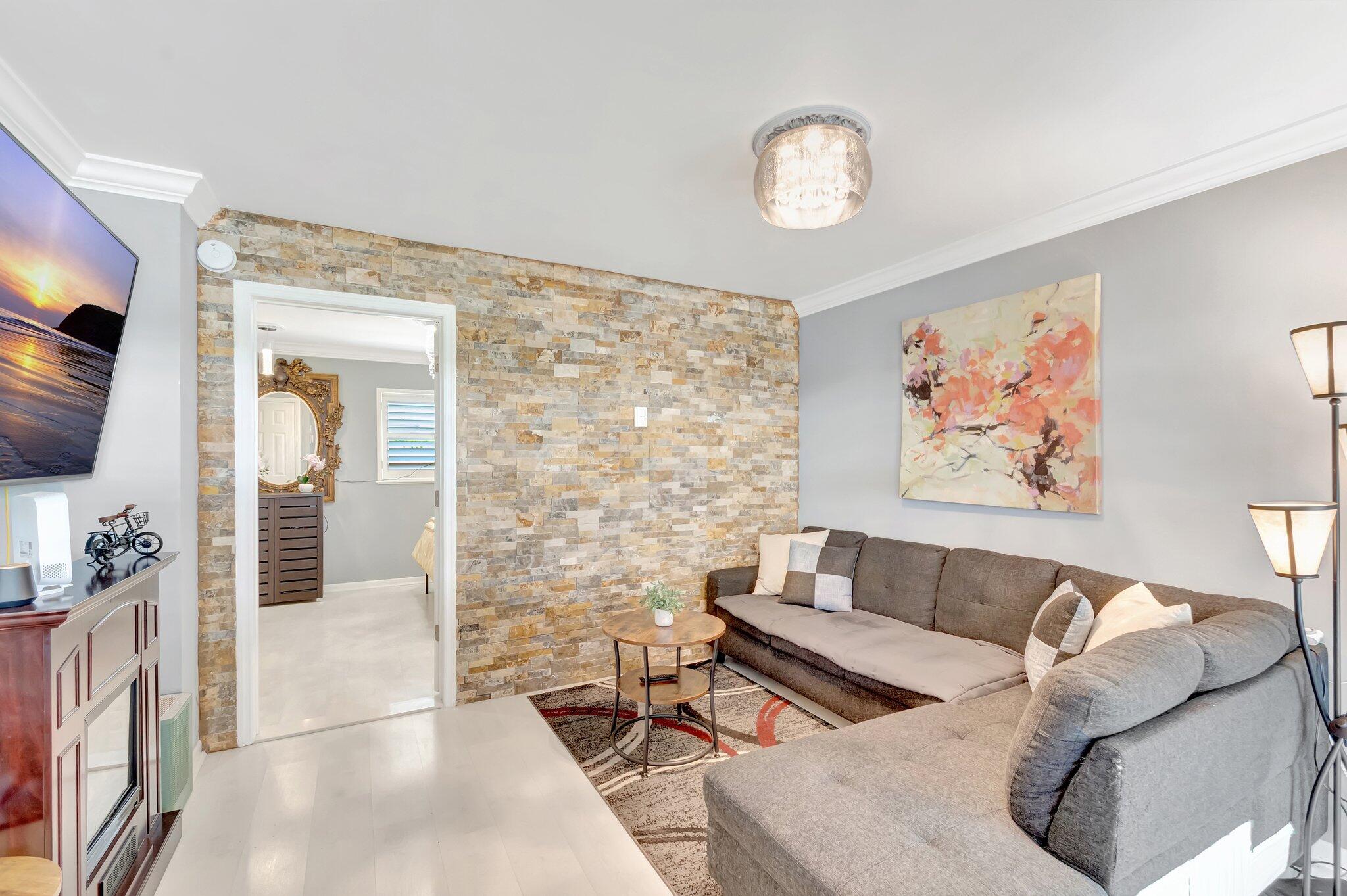 722 Ridge Road 9