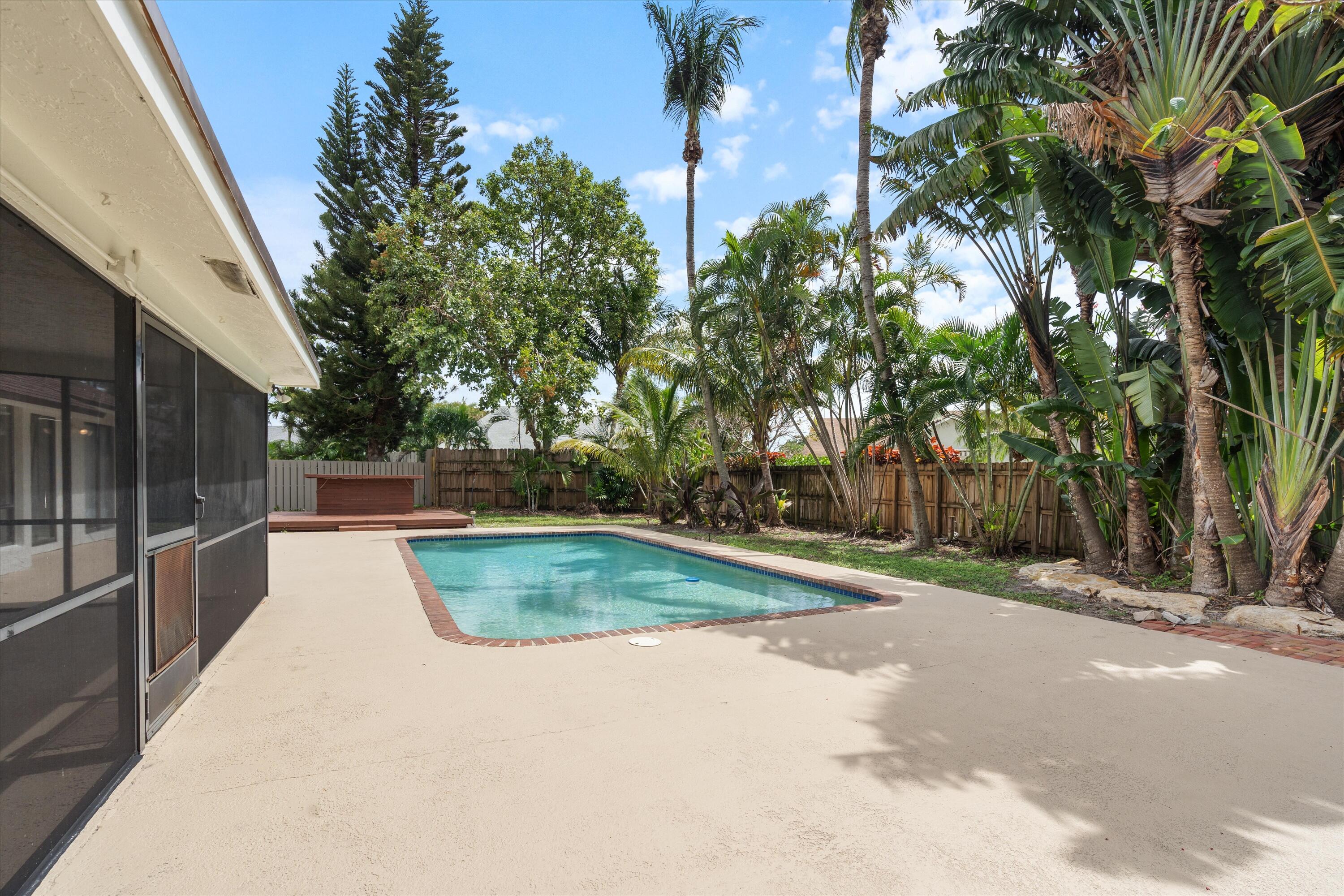 1394 Gallinule Circle