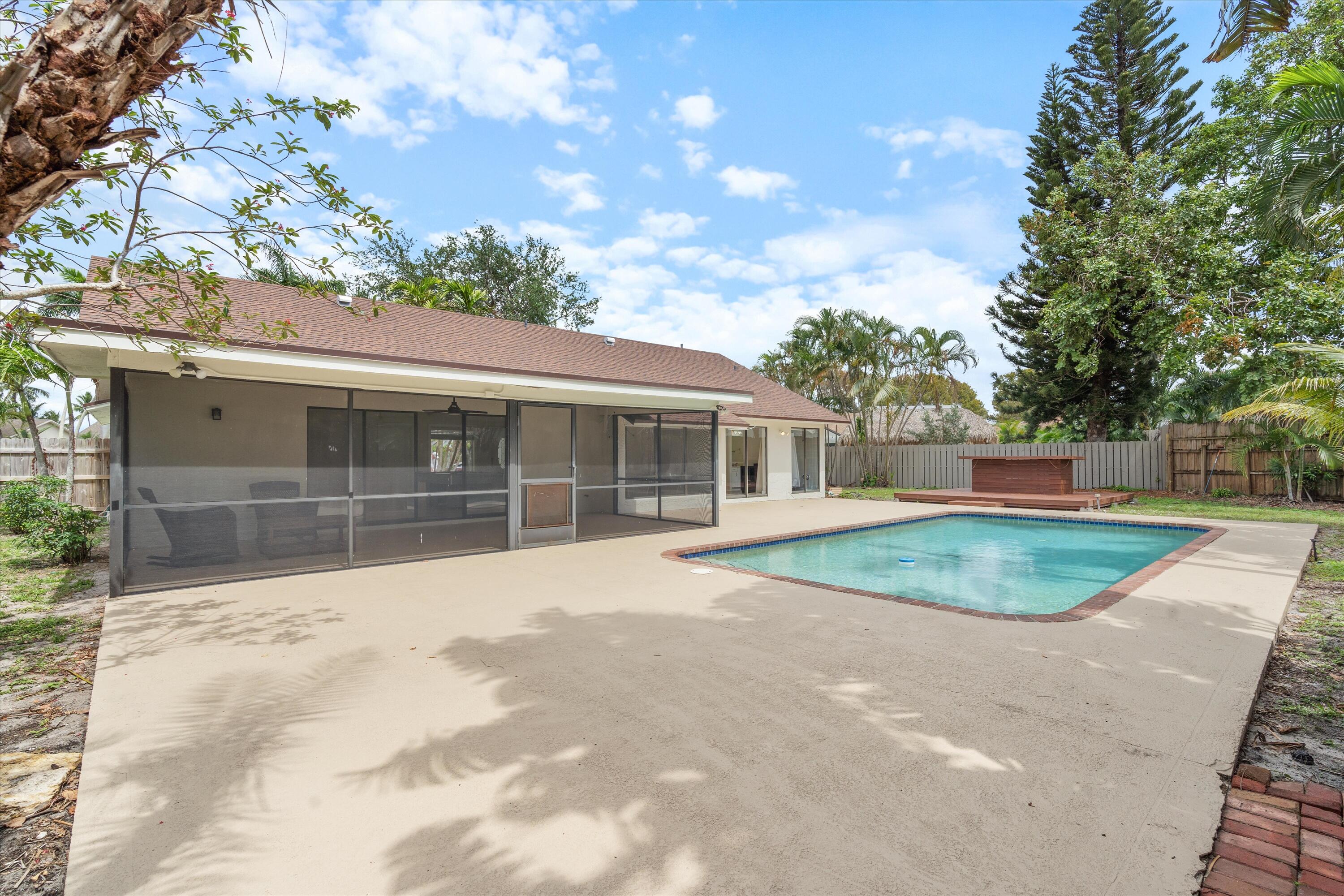 1394 Gallinule Circle