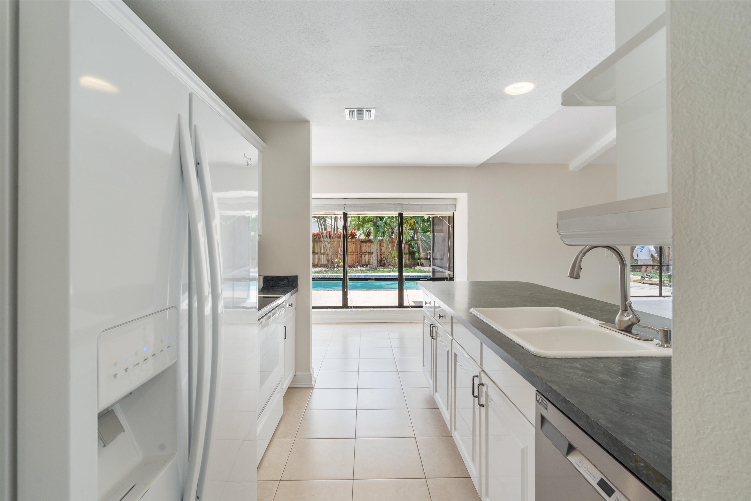 1394 Gallinule Circle