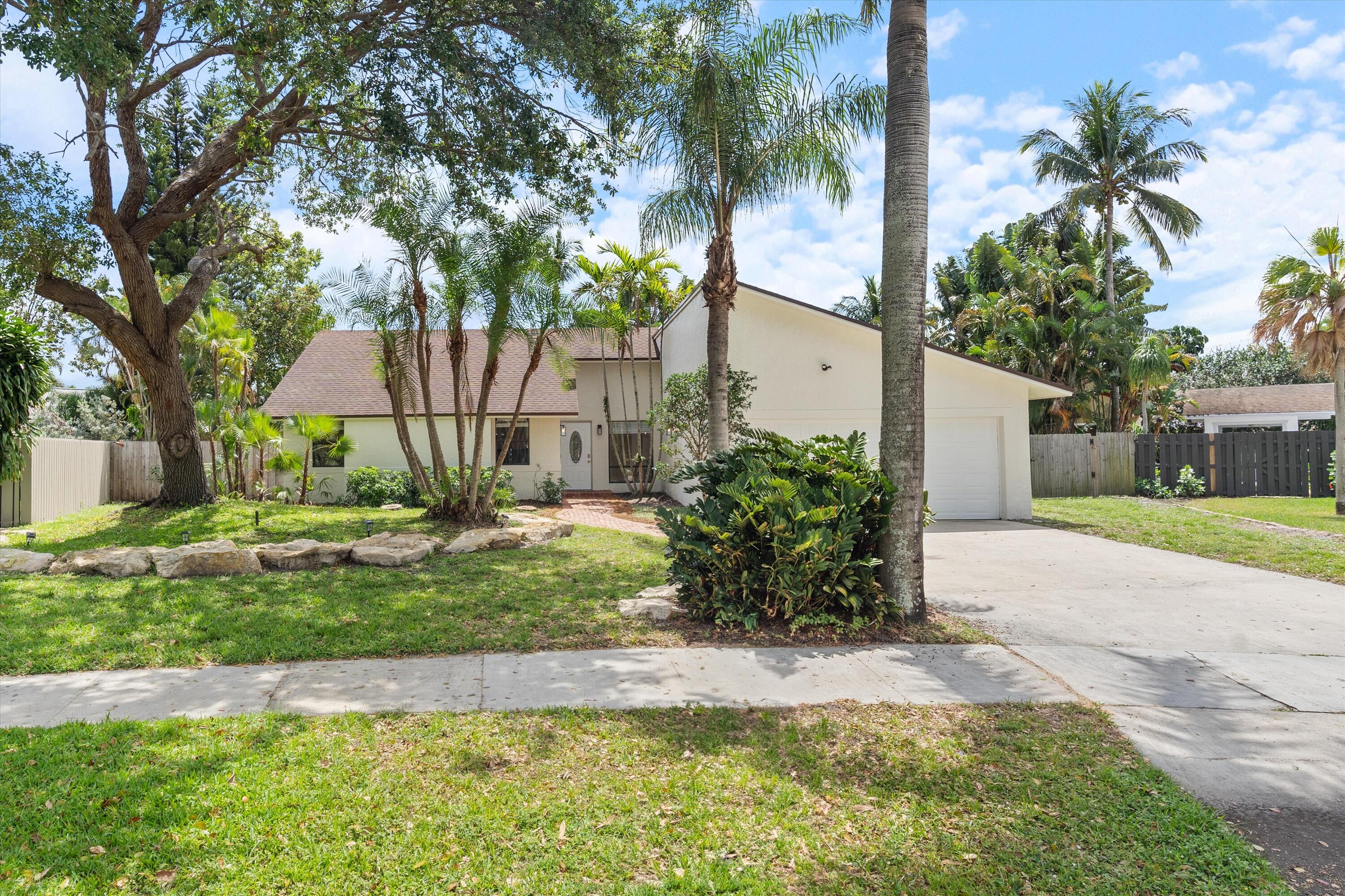 1394 Gallinule Circle