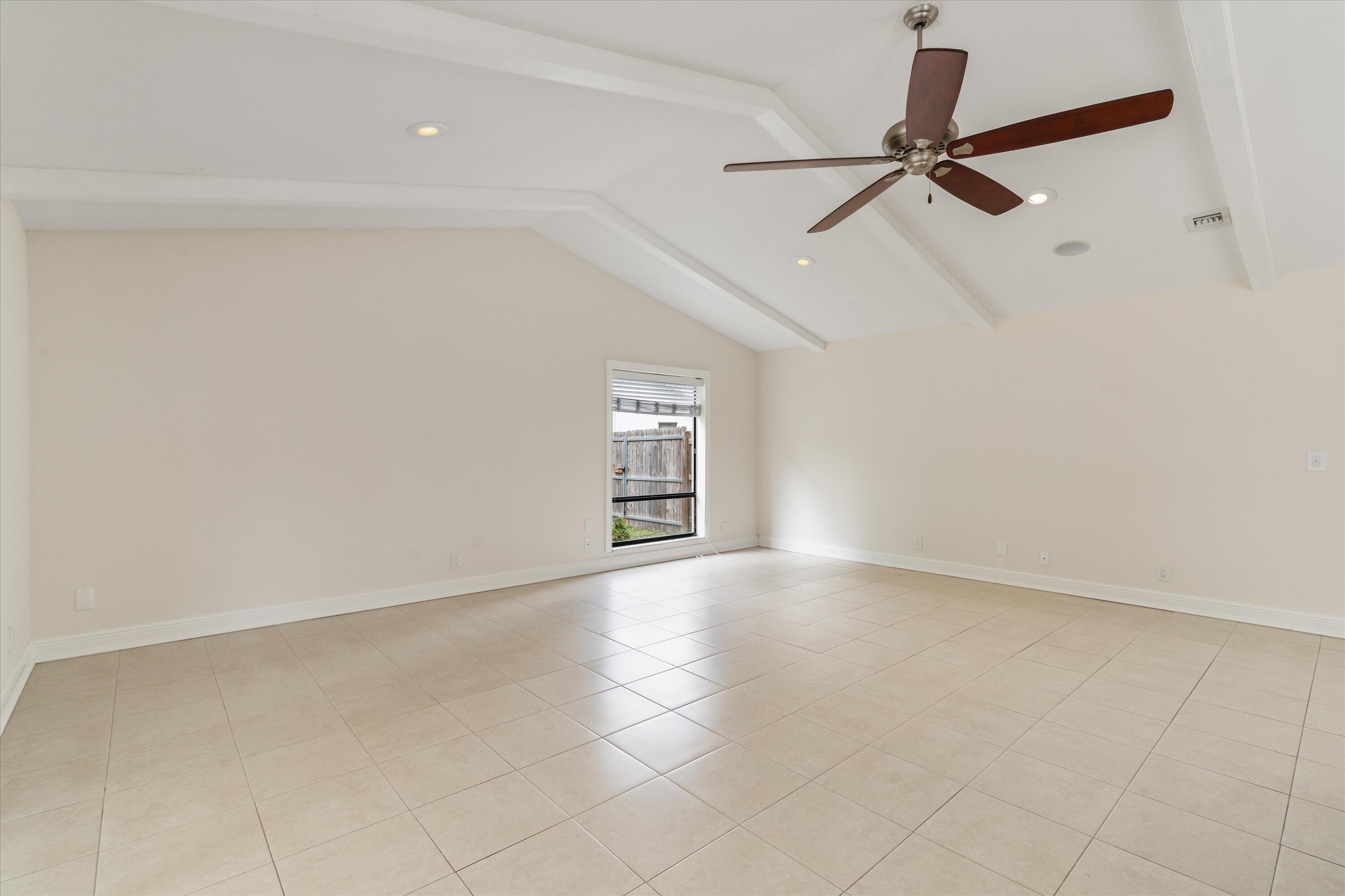 1394 Gallinule Circle