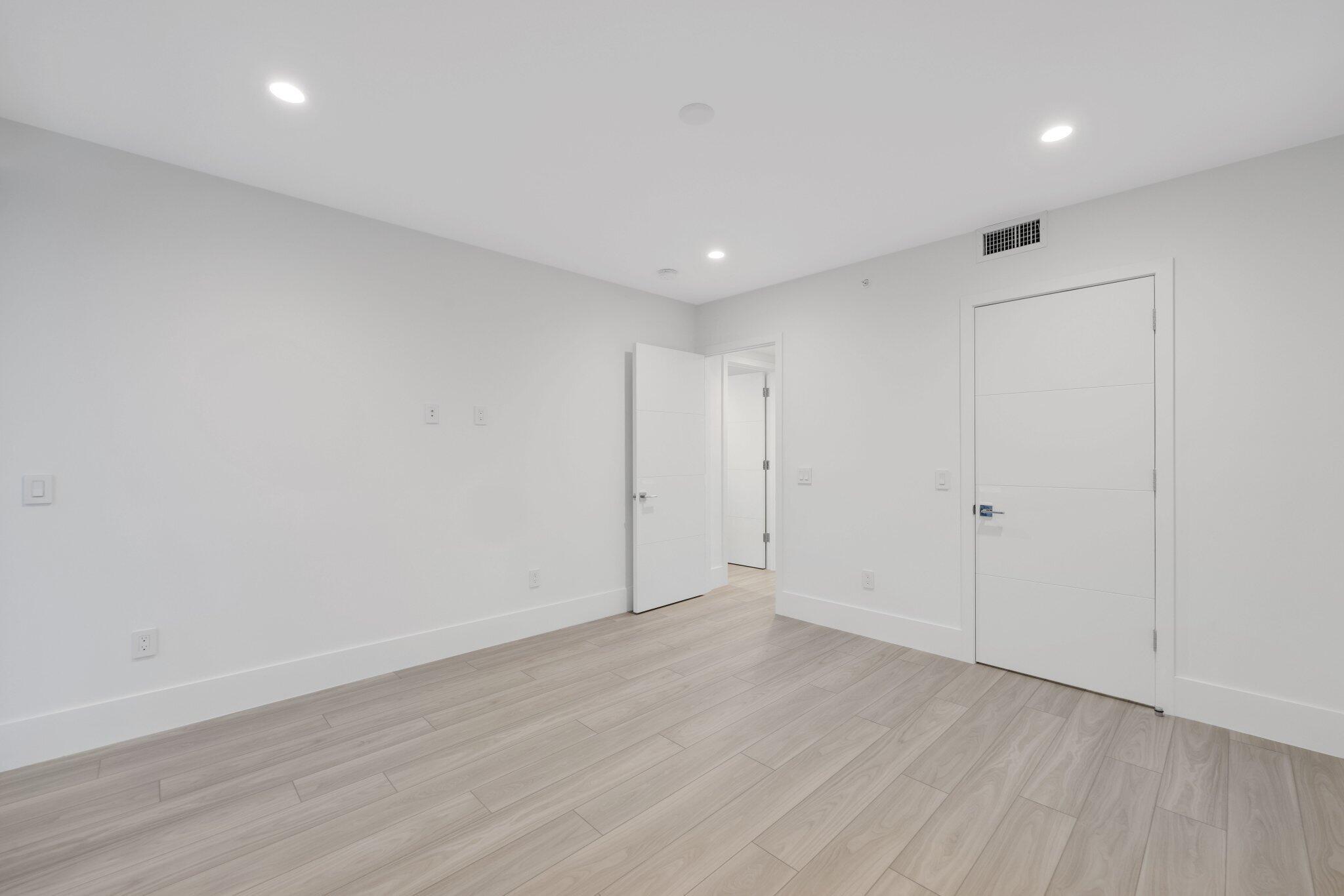 201 SE 4th Avenue