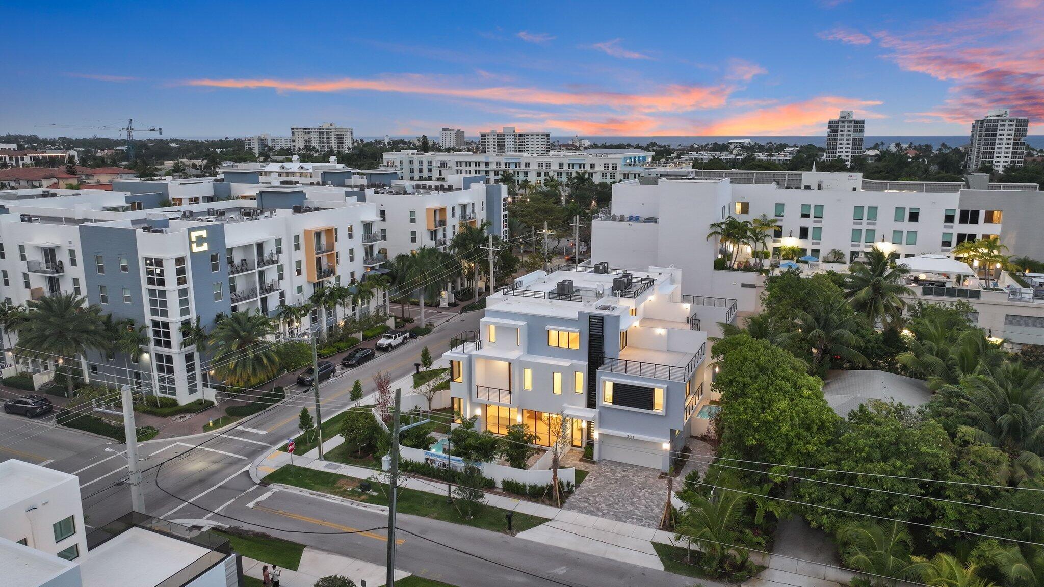 201 SE 4th Avenue