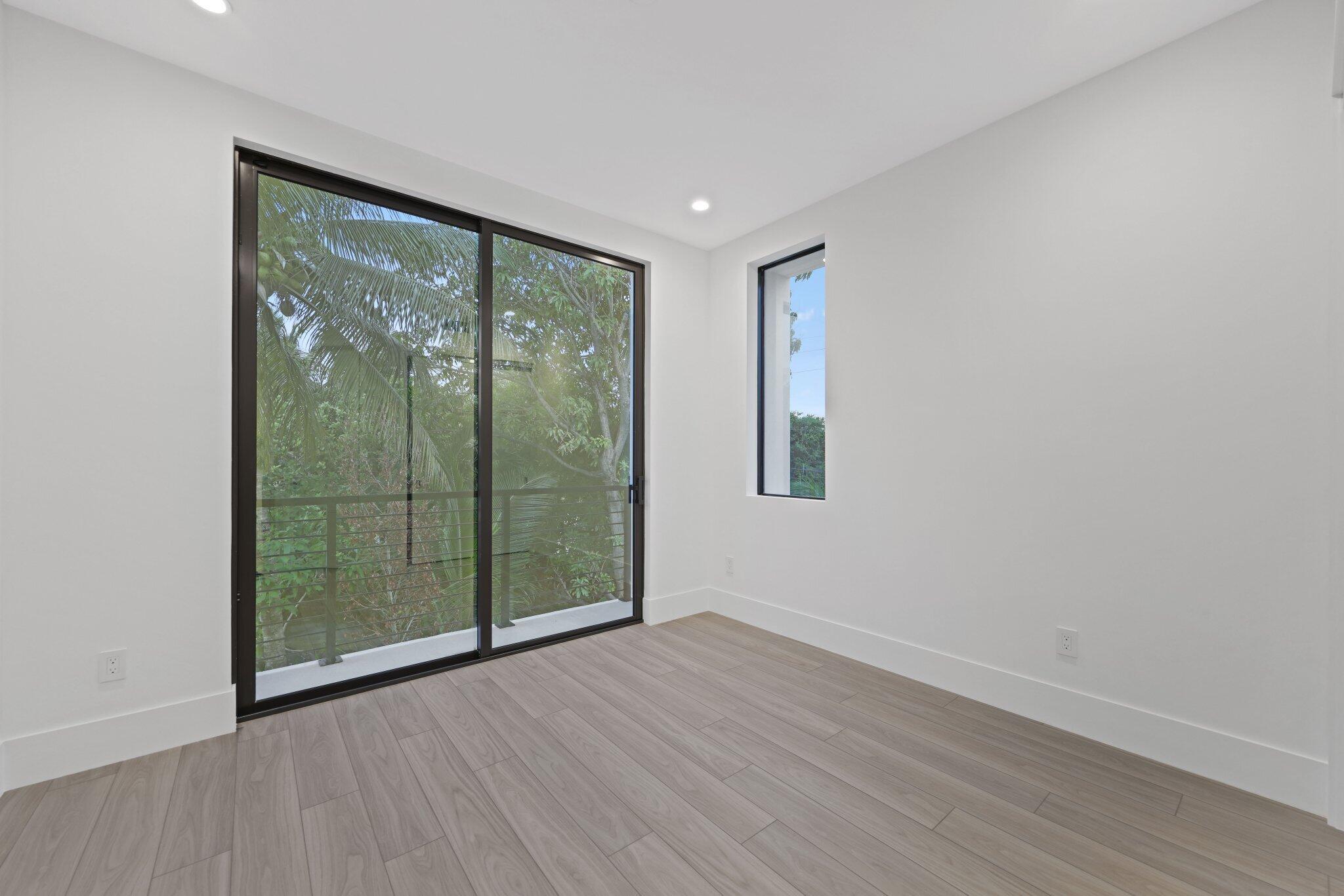 201 SE 4th Avenue