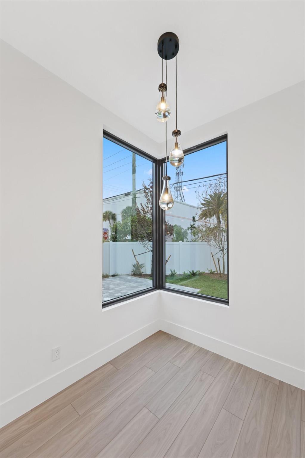 201 SE 4th Avenue