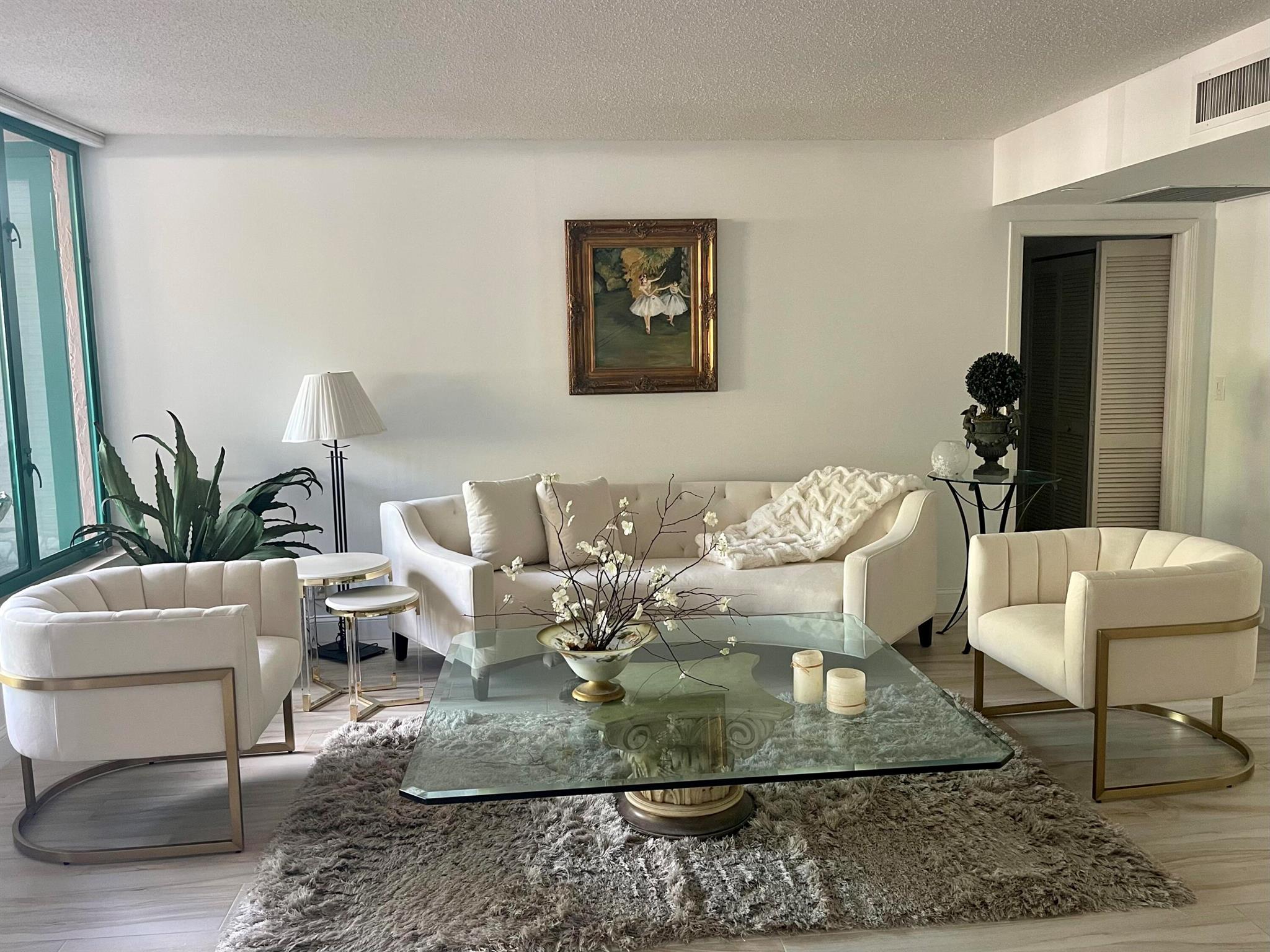 100 SE 5th Avenue 102