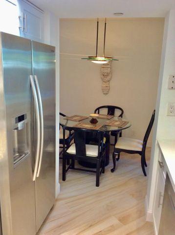 100 SE 5th Avenue 102