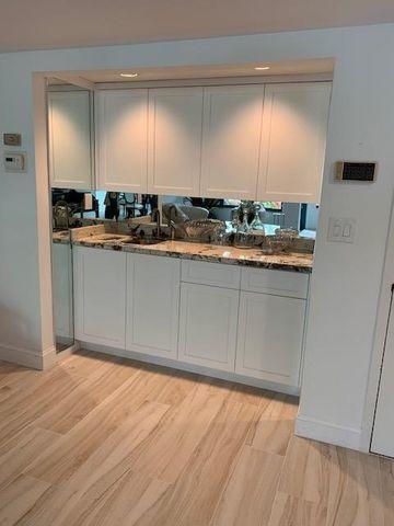 100 SE 5th Avenue 102