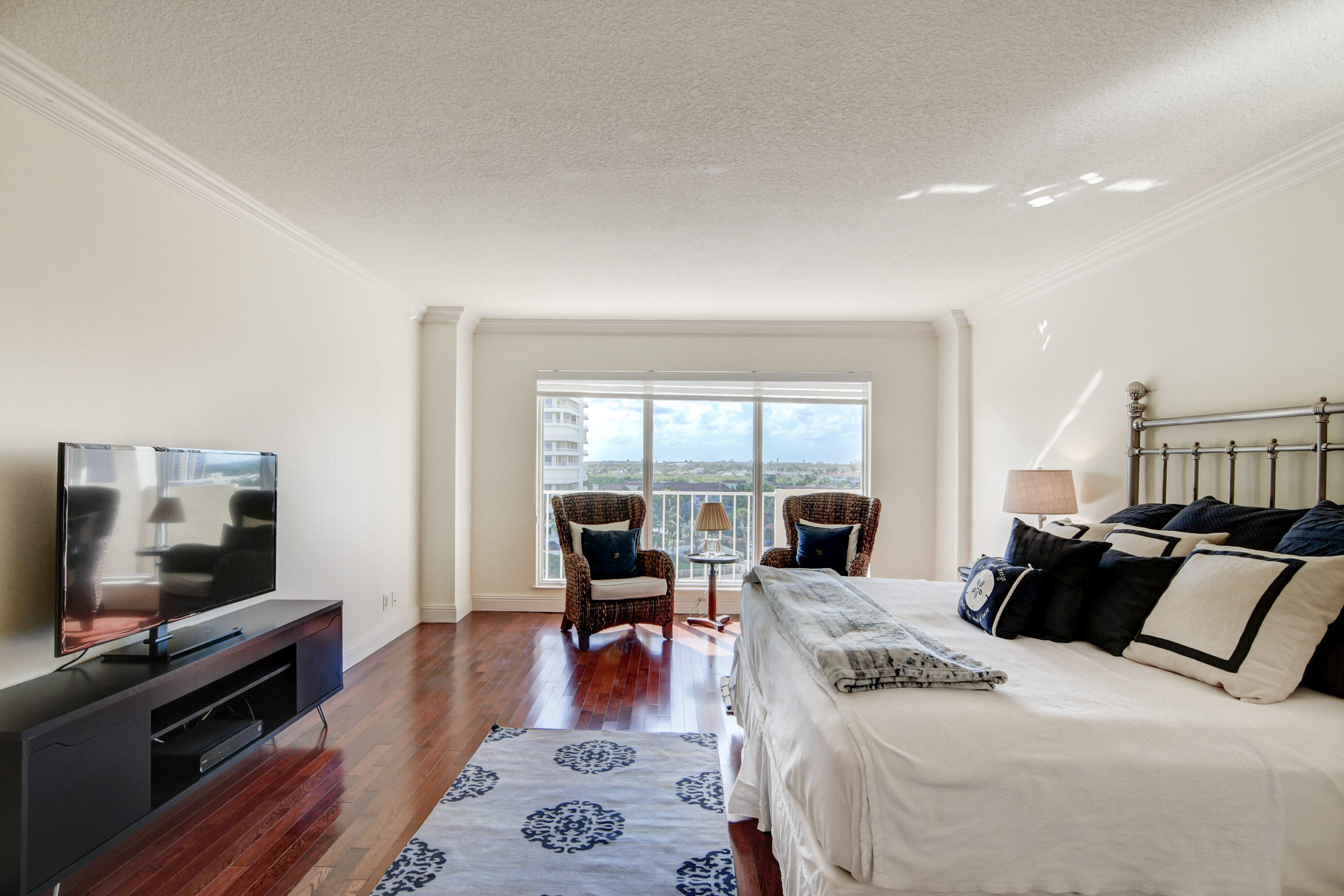 4301 N Ocean Boulevard 607