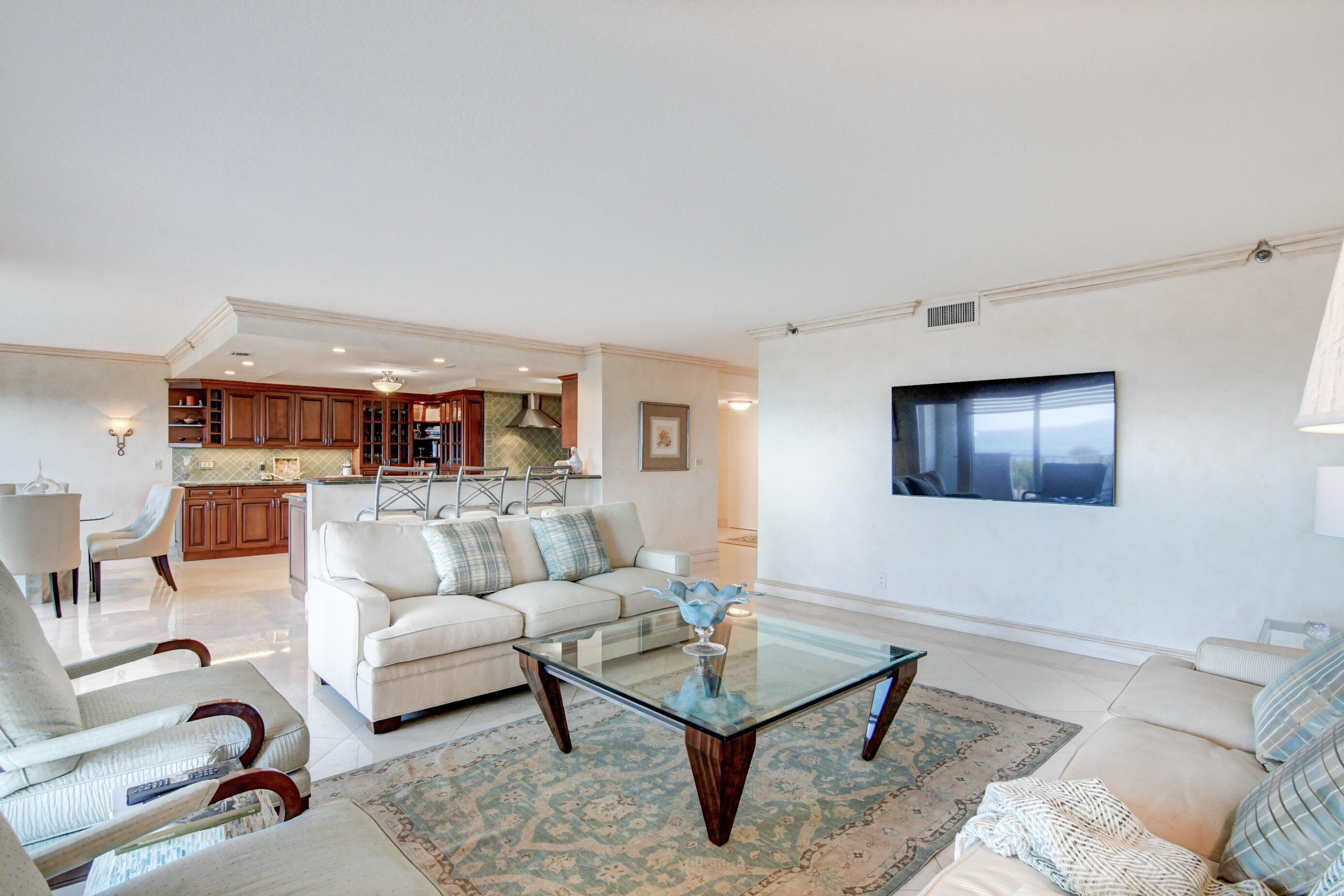 4301 N Ocean Boulevard 607