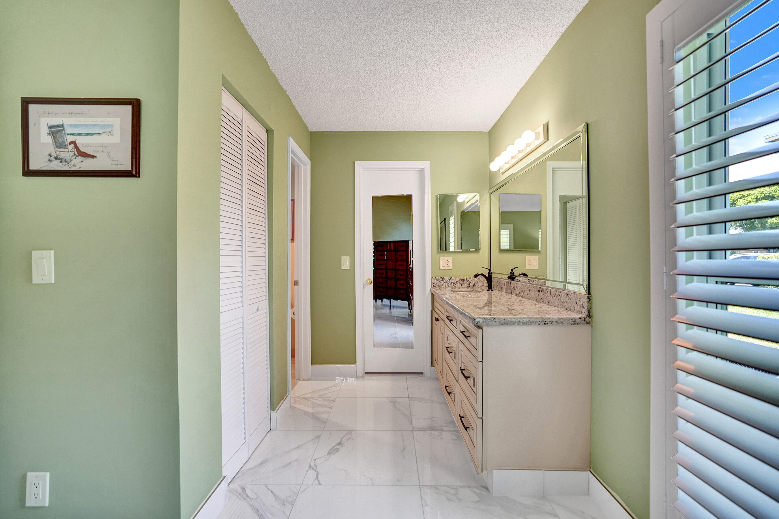 1150 Boxwood Drive 101