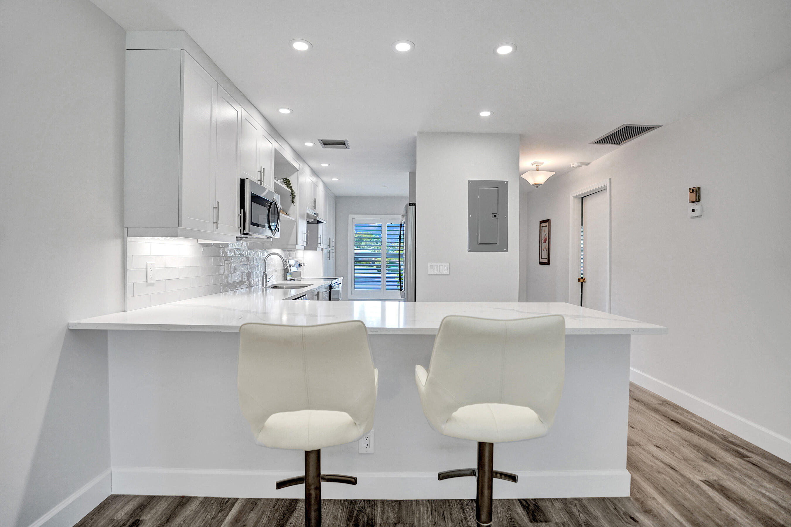 1150 Boxwood Drive 101