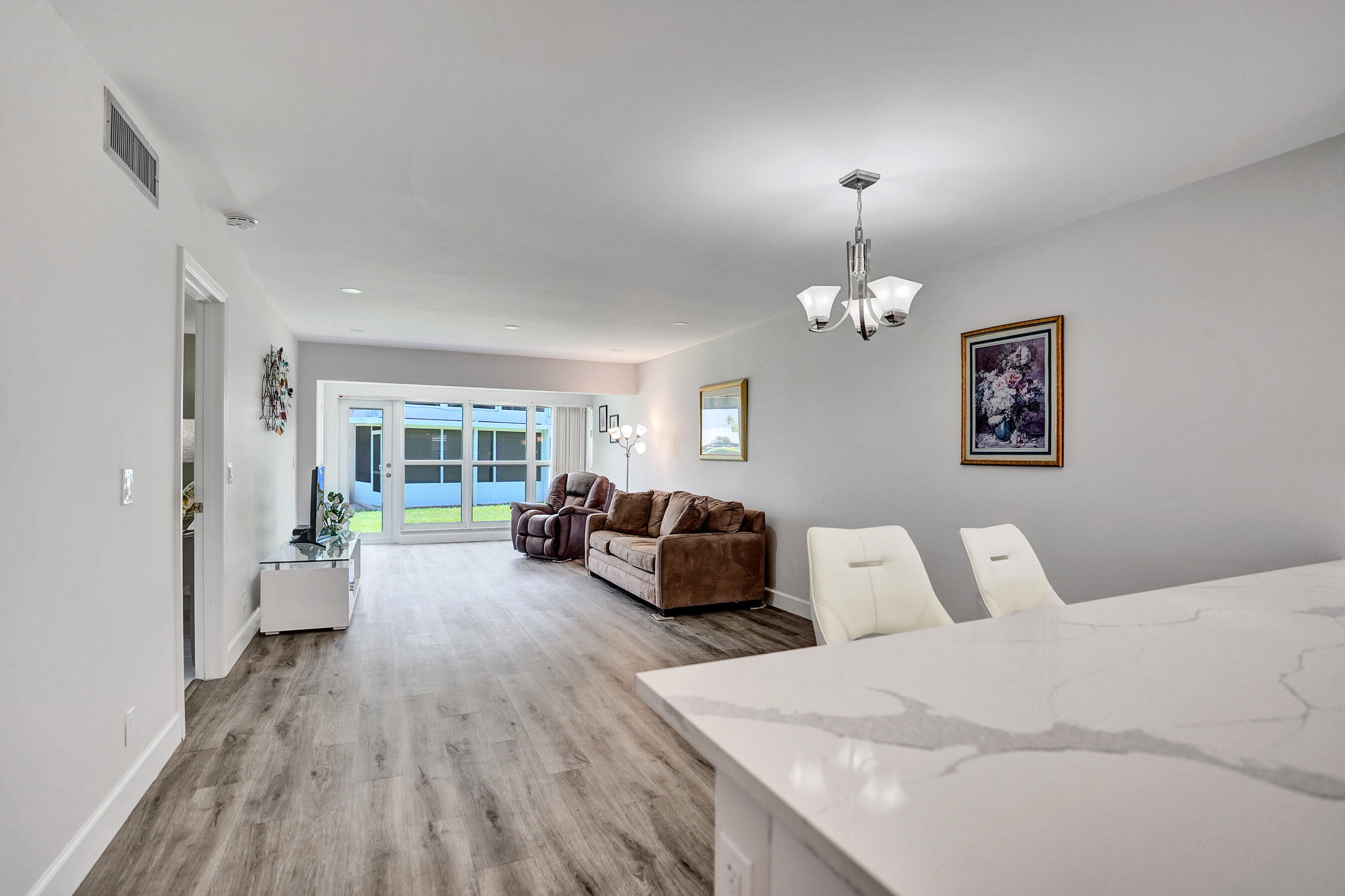 1150 Boxwood Drive 101