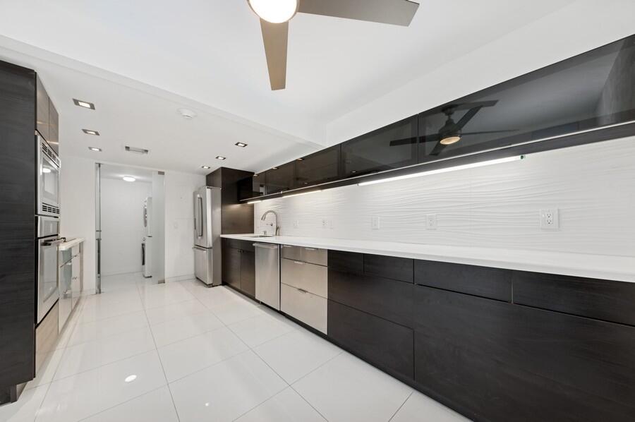 2200 S Ocean Boulevard 606