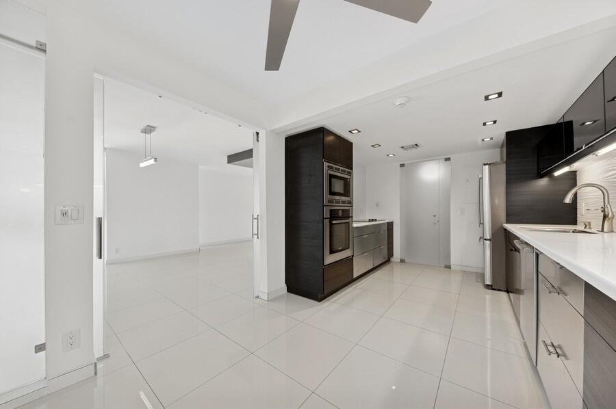 2200 S Ocean Boulevard 606