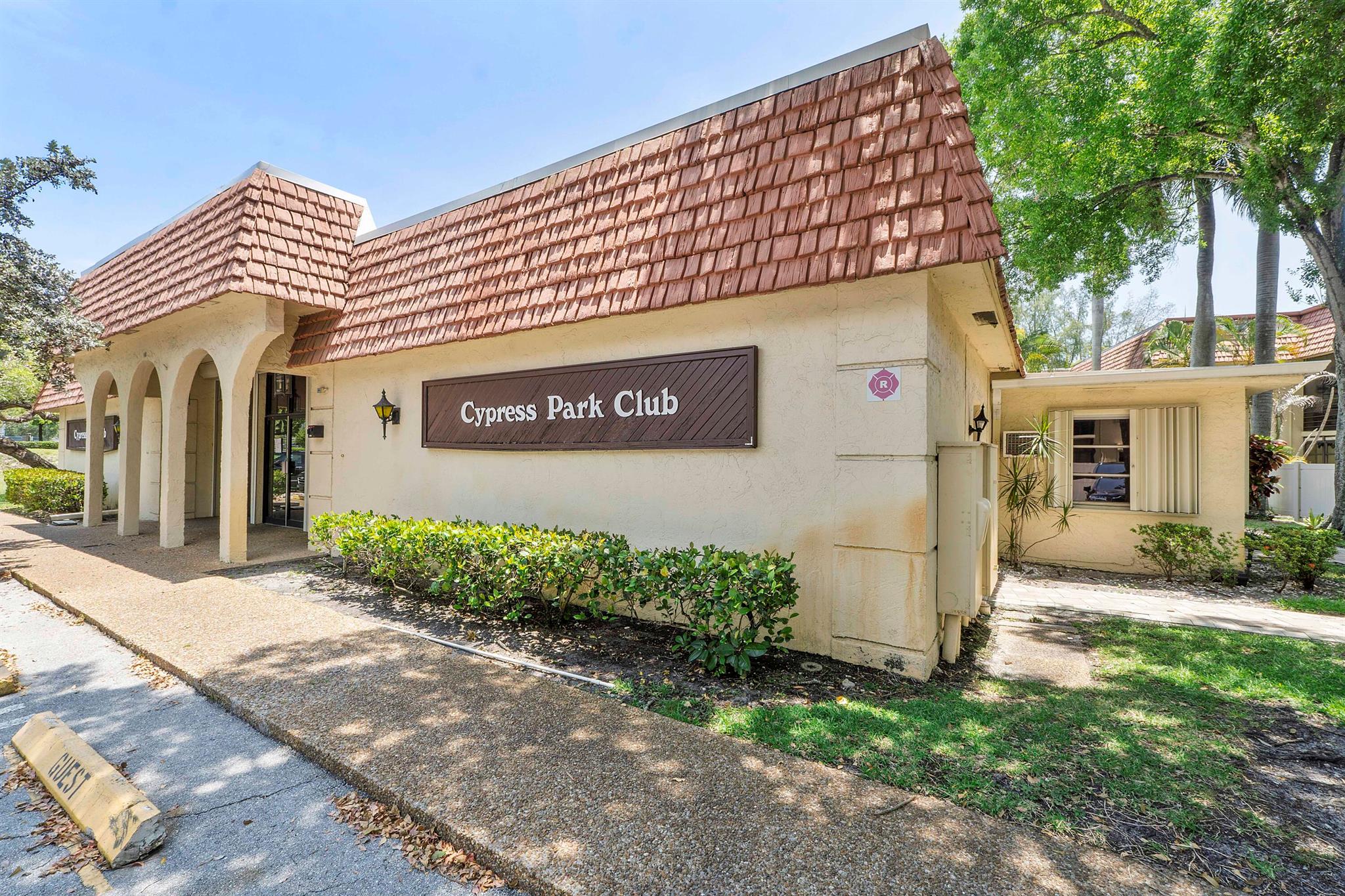 126 S Cypress Road 735