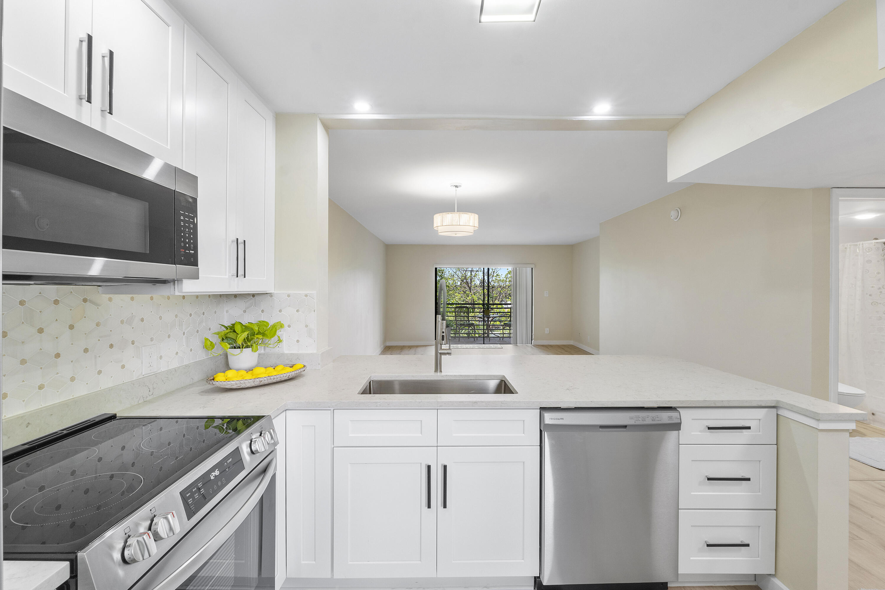 126 S Cypress Road 735