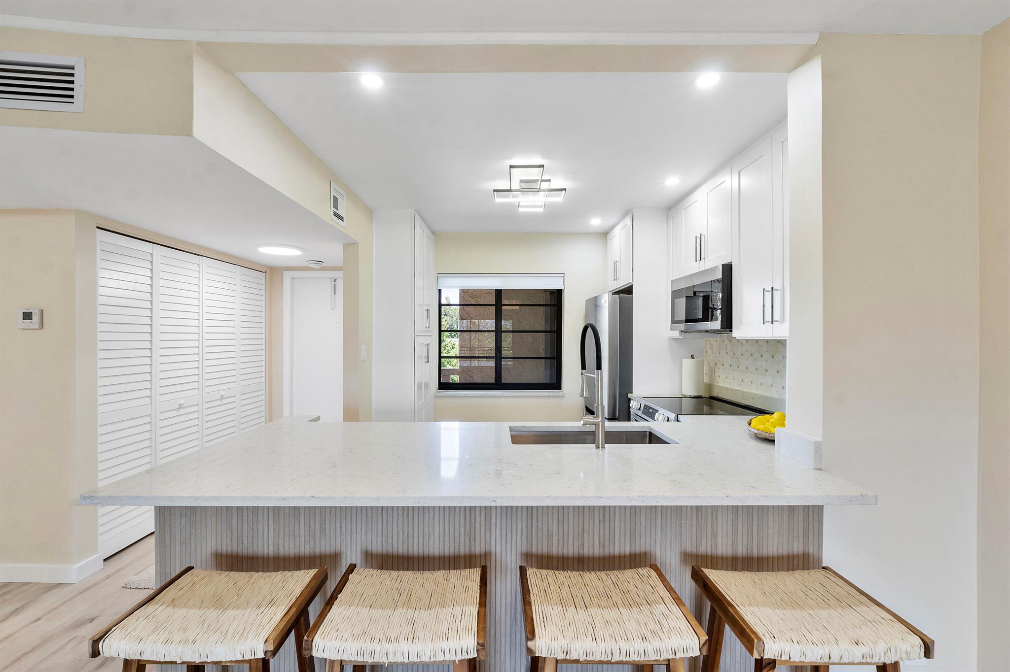 126 S Cypress Road 735