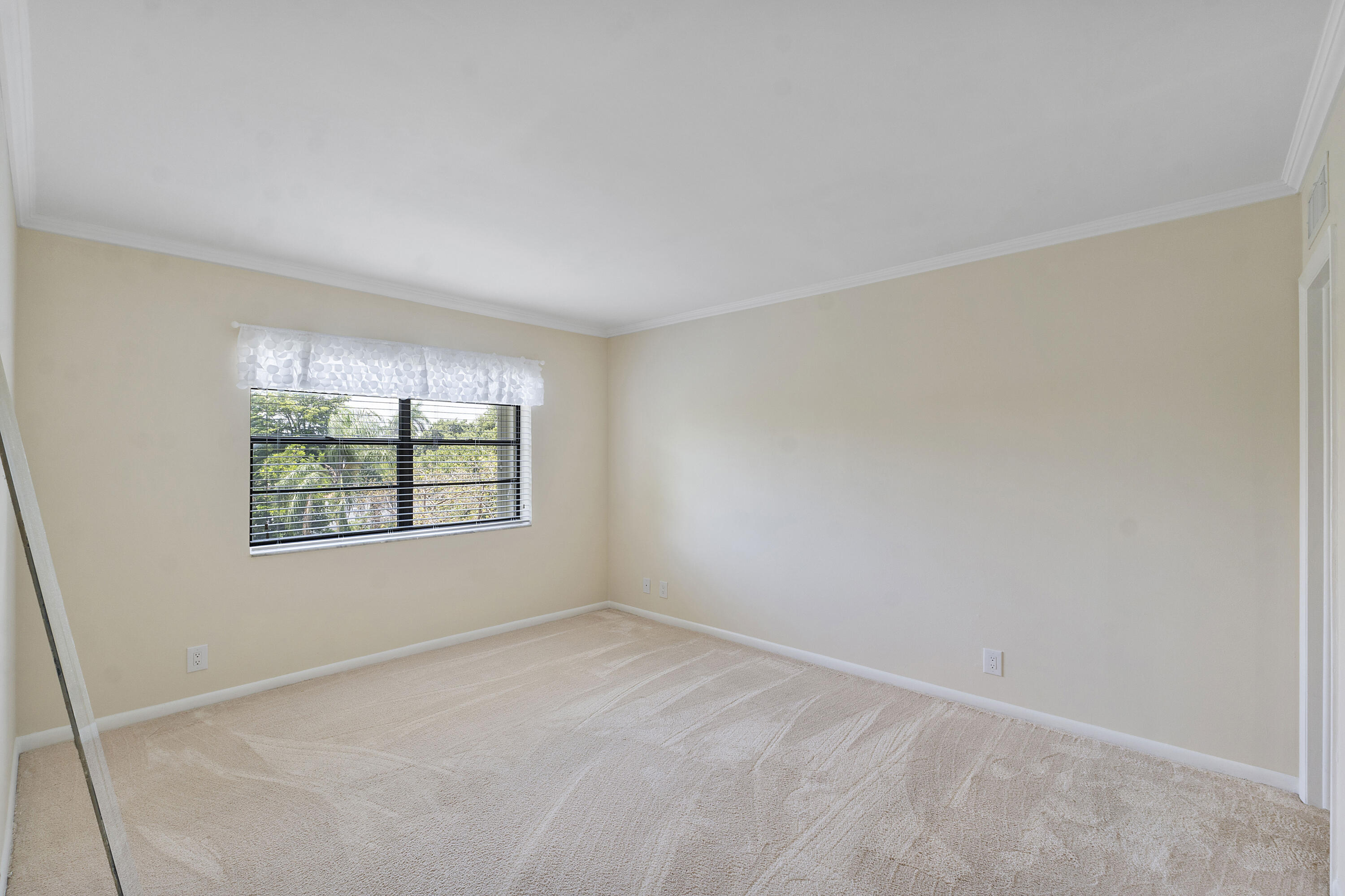 126 S Cypress Road 735