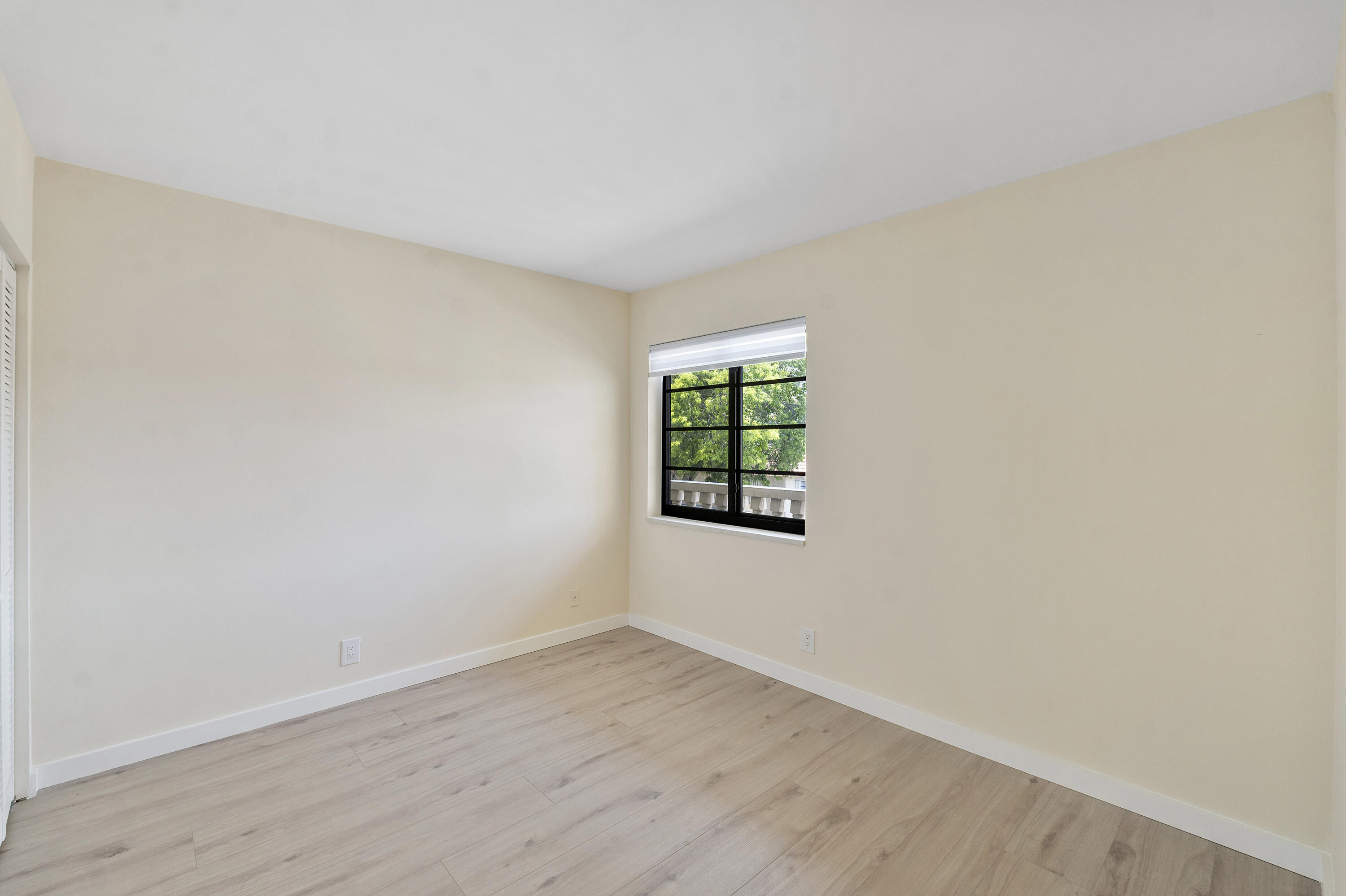 126 S Cypress Road 735