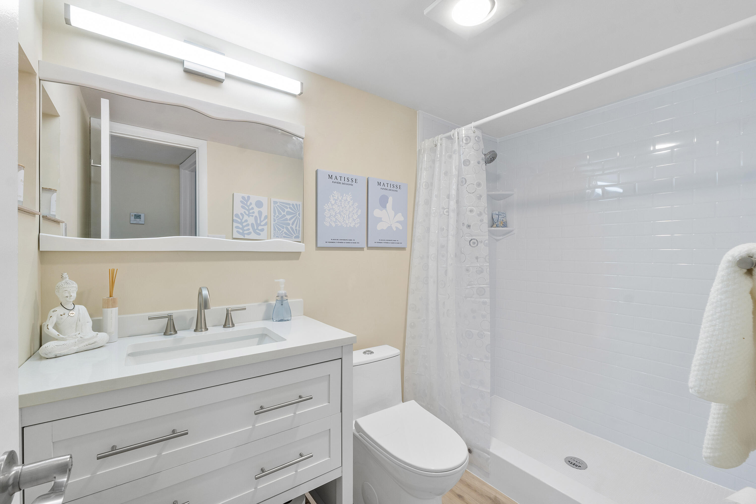 126 S Cypress Road 735