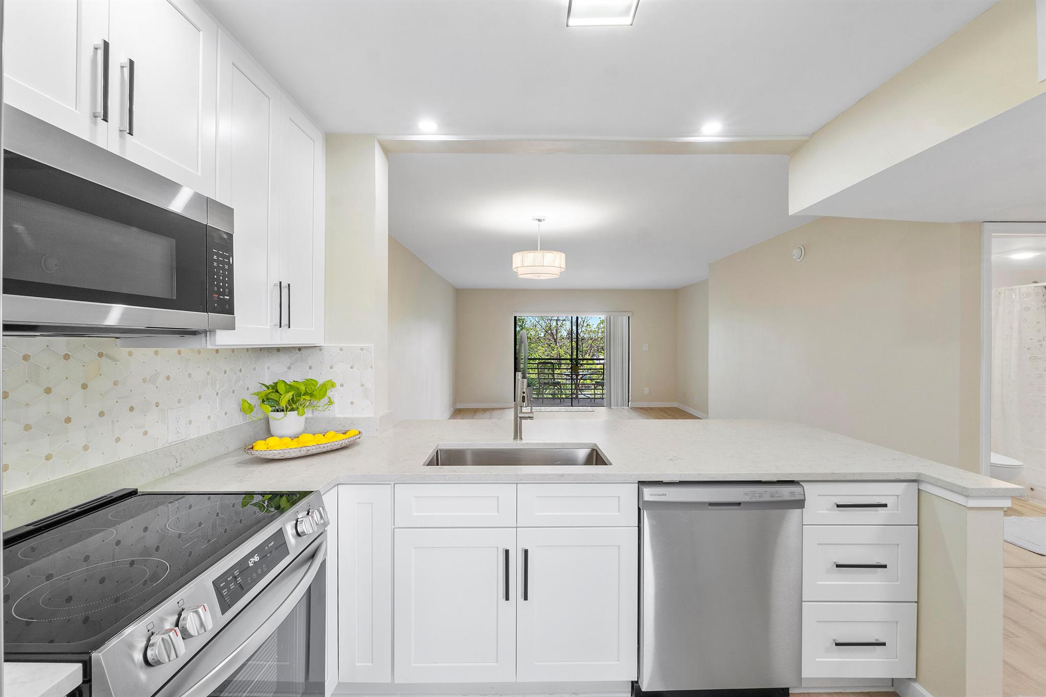 126 S Cypress Road 735