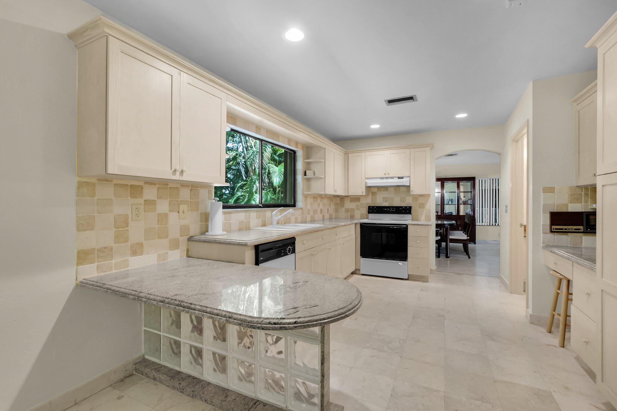 753 Saint Albans Drive